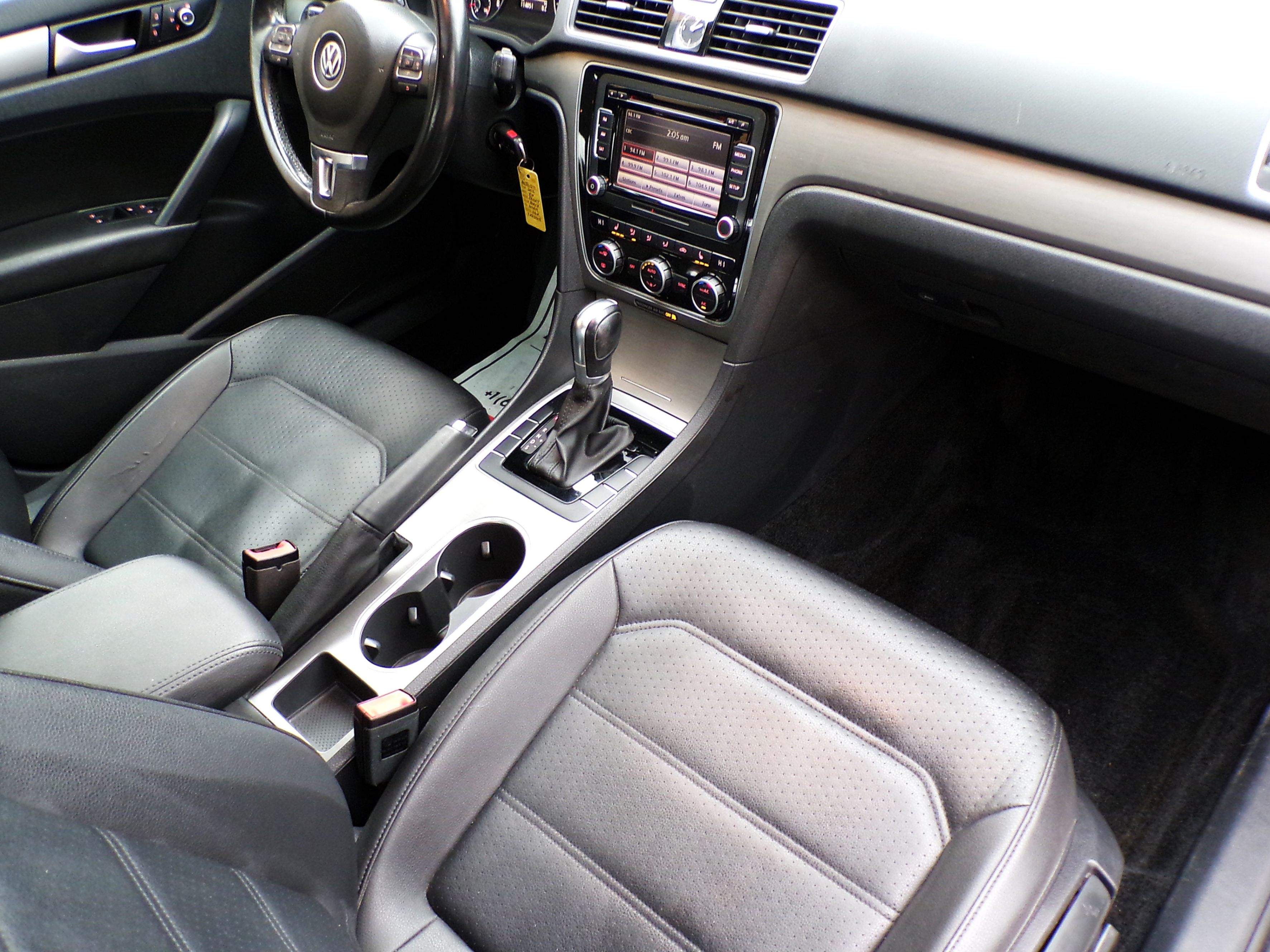 /autogallery/2015-Volkswagen-Passat-6685446690133807.jpg
