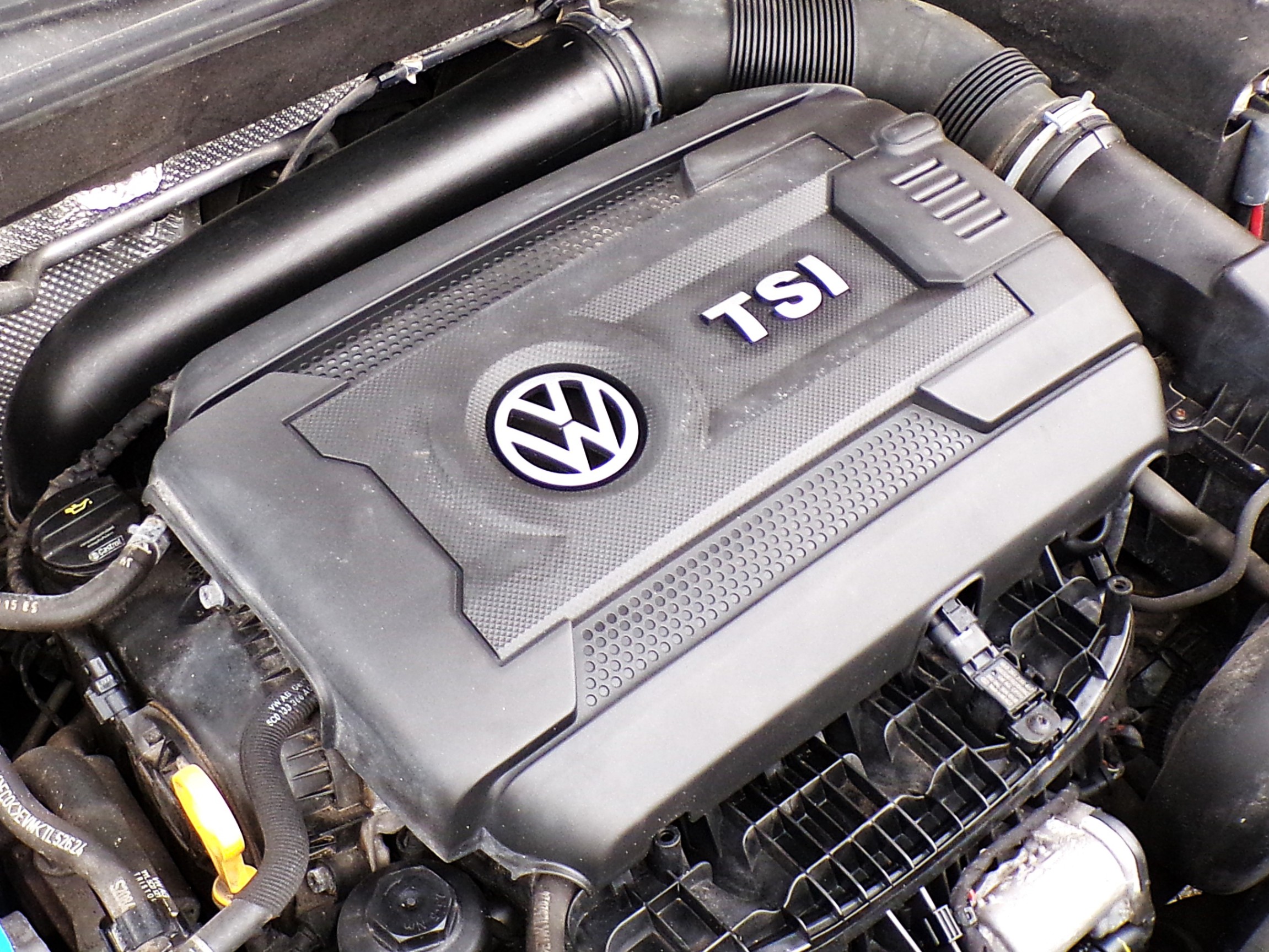 /autogallery/2015-Volkswagen-Passat-6986752991713872.jpg