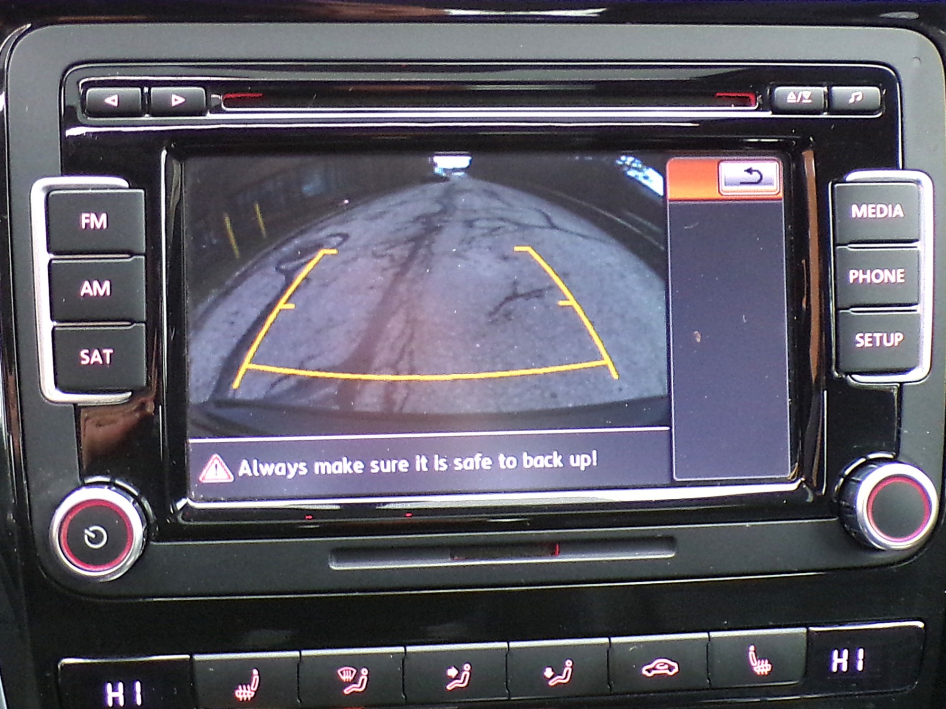 /autogallery/2015-Volkswagen-Passat-8061536577320179.jpg