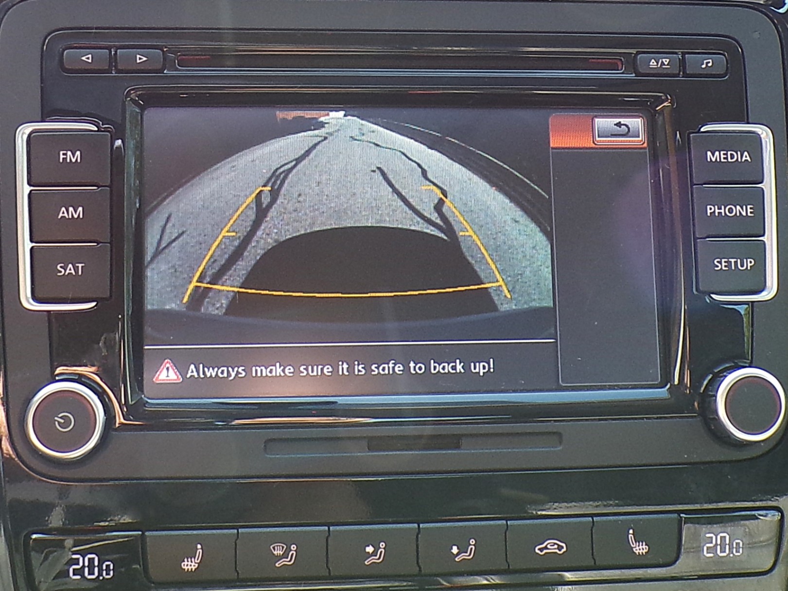/autogallery/2015-Volkswagen-Passat-9467334513267947.jpg