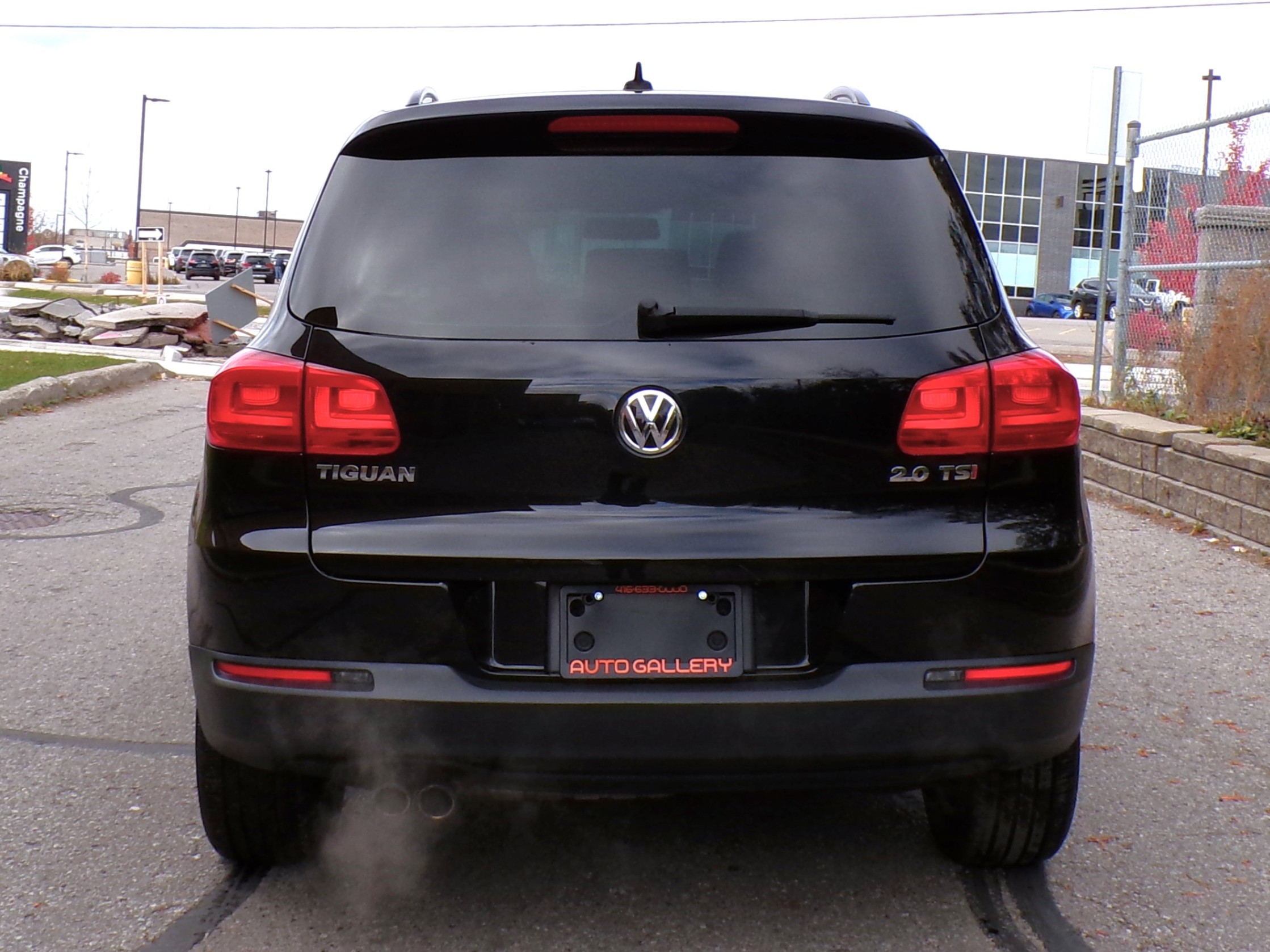 /autogallery/2015-Volkswagen-Tiguan-11955723435397858.jpg