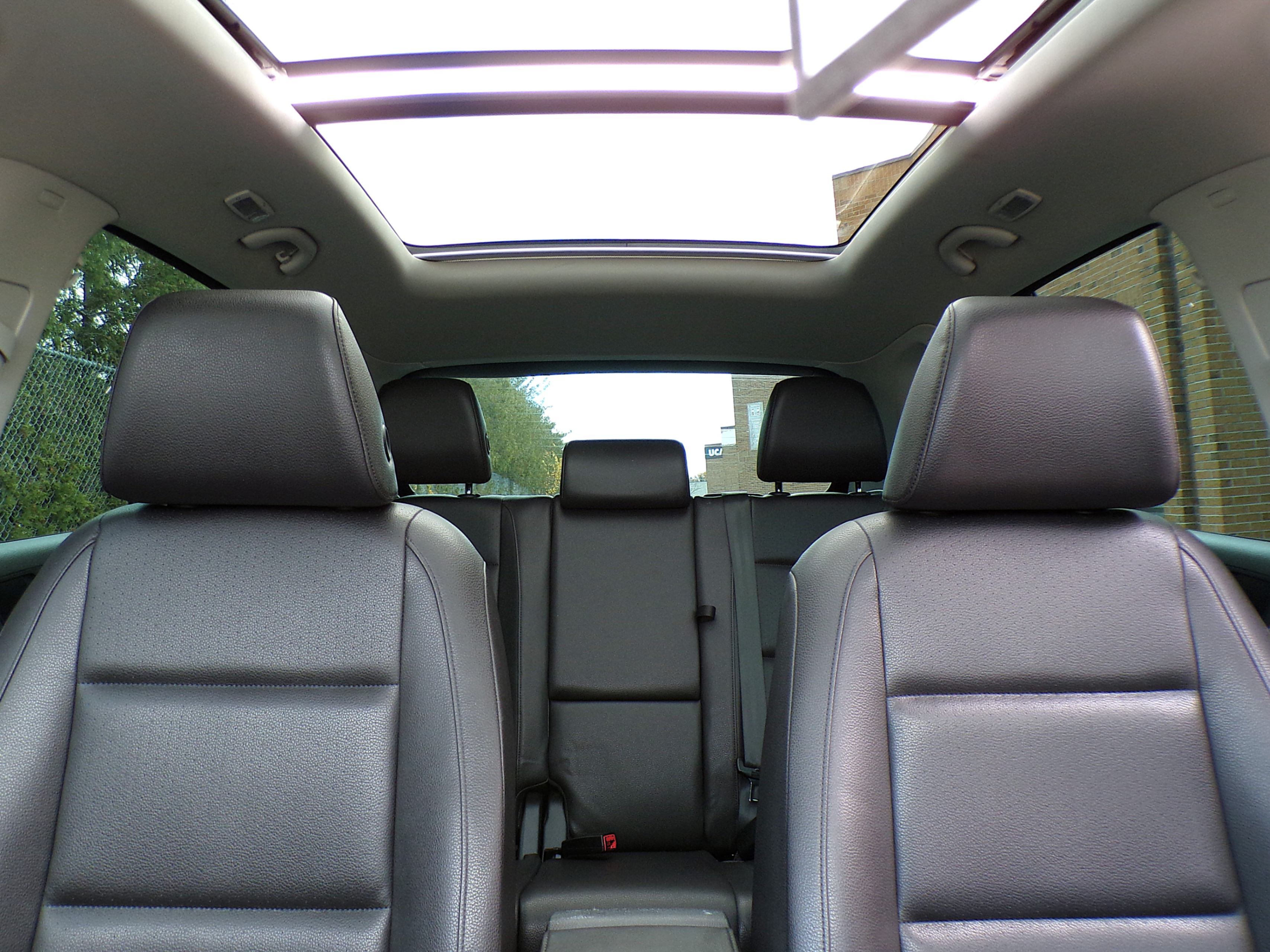 /autogallery/2015-Volkswagen-Tiguan-16162385124884104.jpg