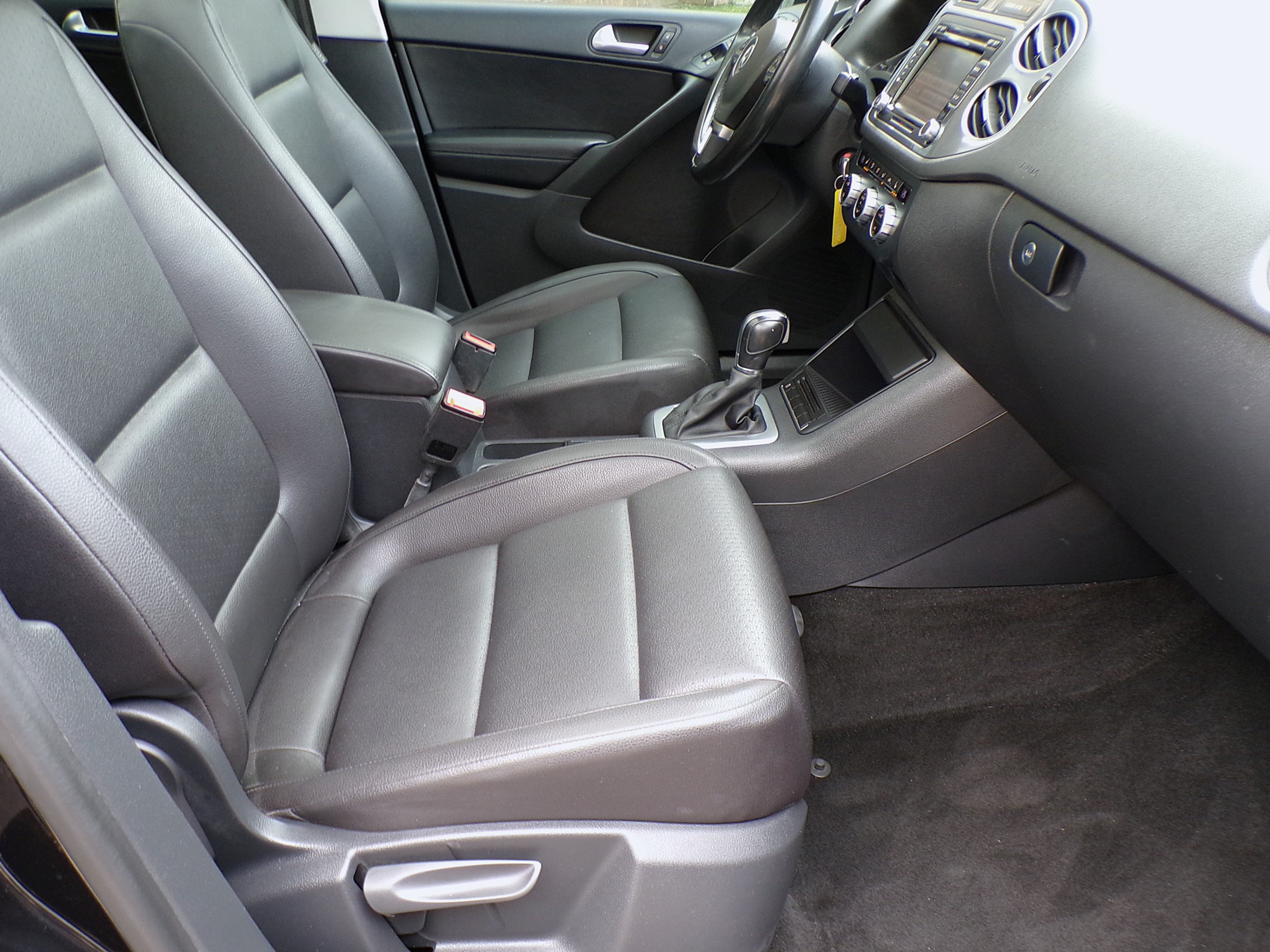 /autogallery/2015-Volkswagen-Tiguan-16315794435693842.jpg