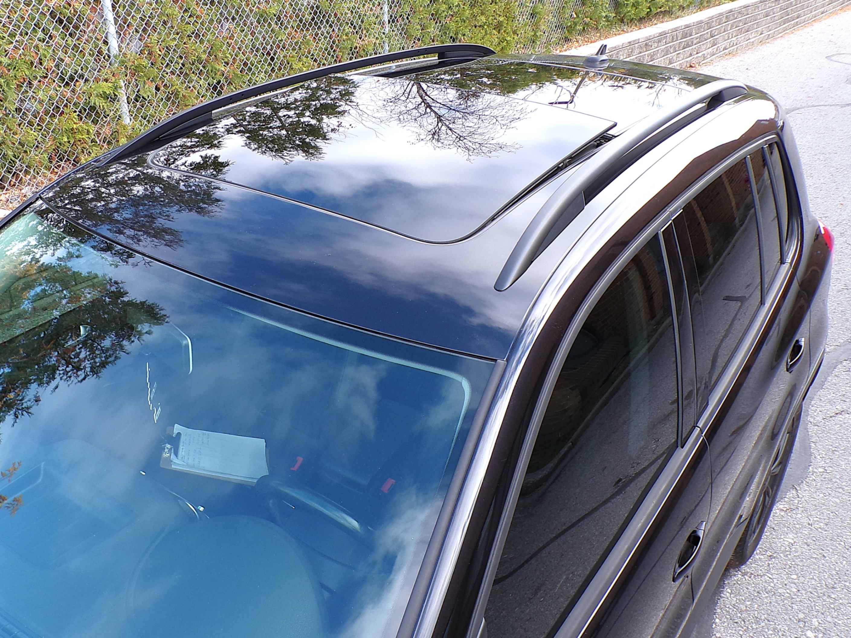 /autogallery/2015-Volkswagen-Tiguan-2351558865741208.jpg