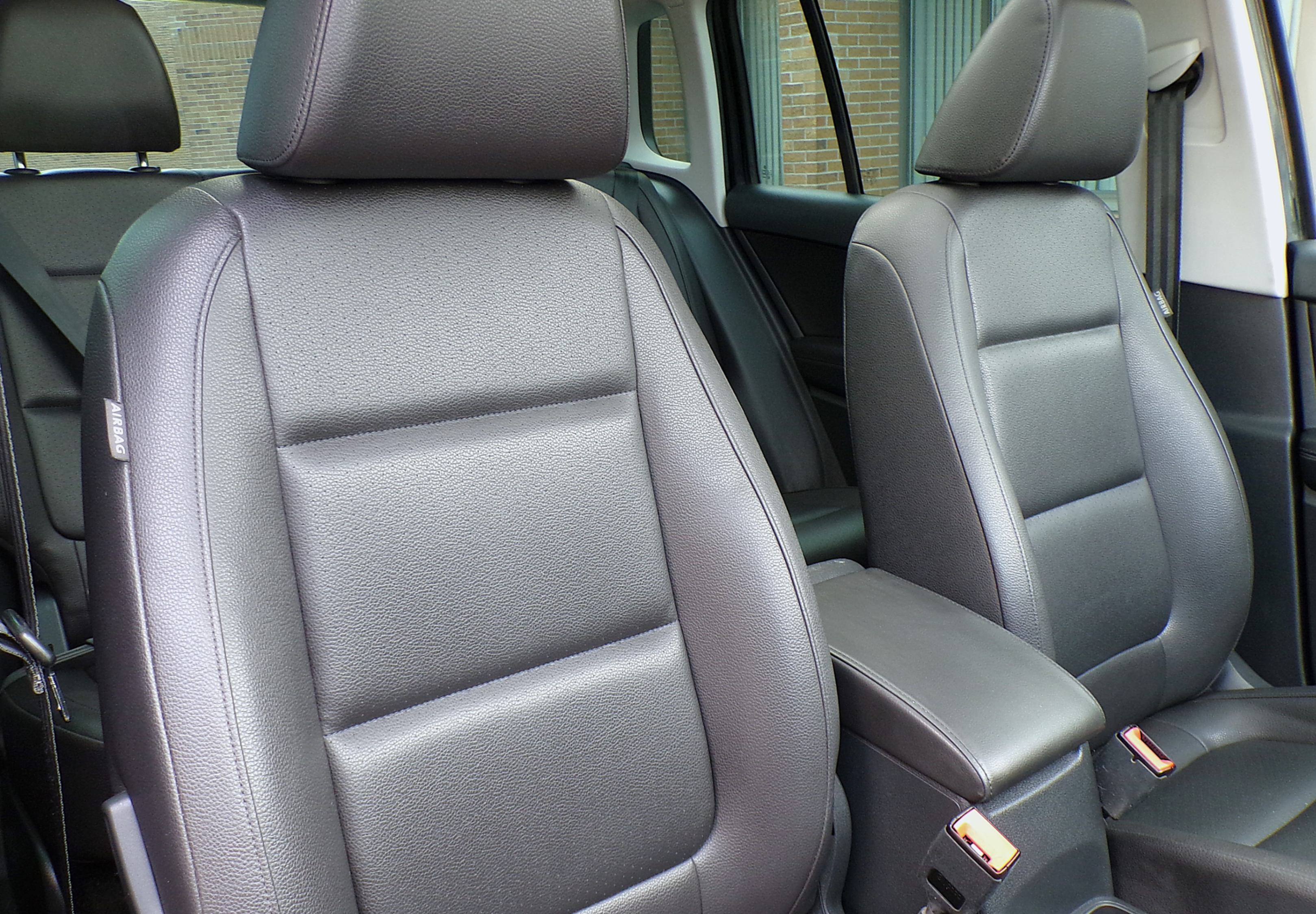 /autogallery/2015-Volkswagen-Tiguan-4865587425293978.jpg