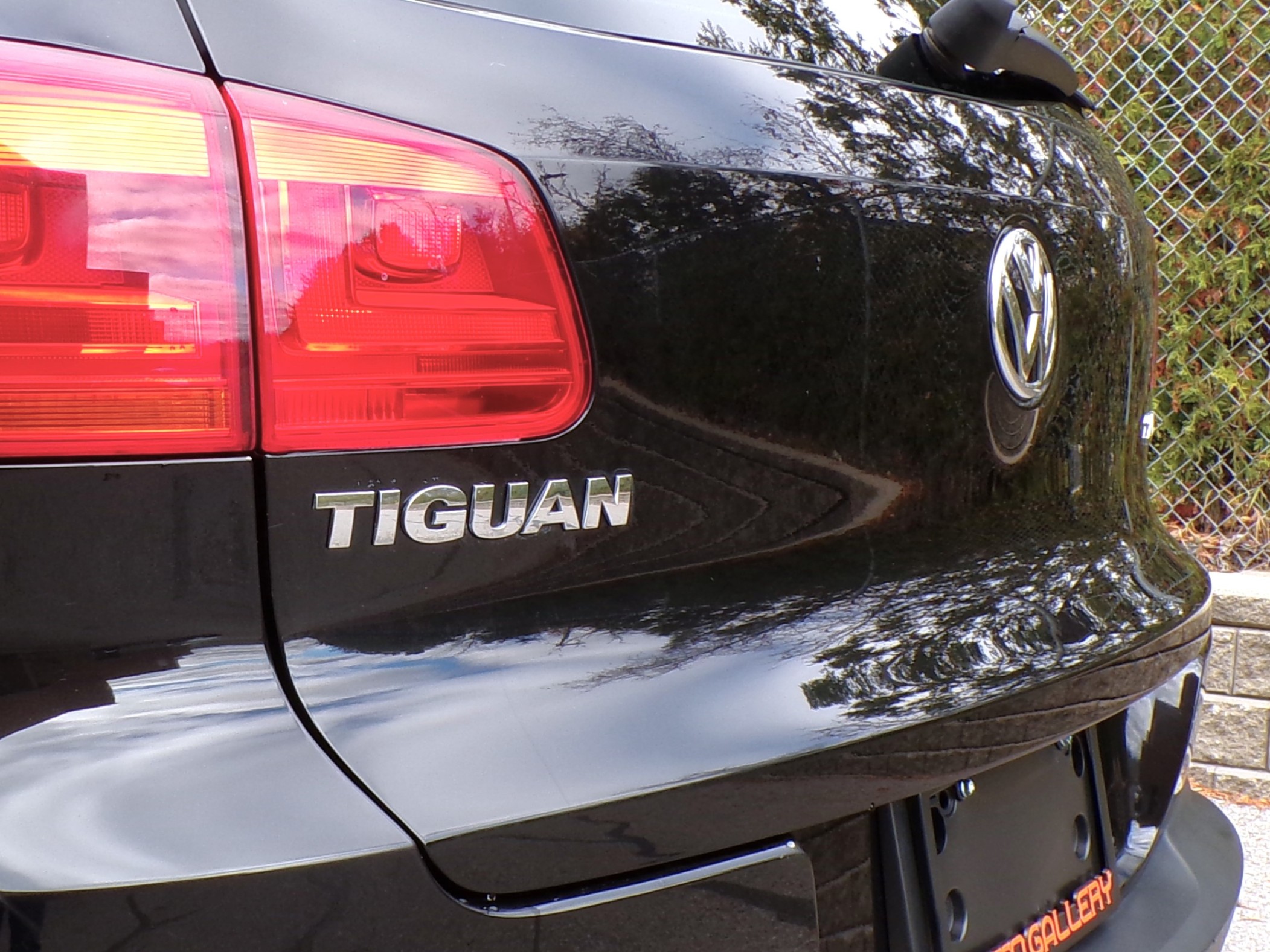 /autogallery/2015-Volkswagen-Tiguan-7356911797353183.jpg