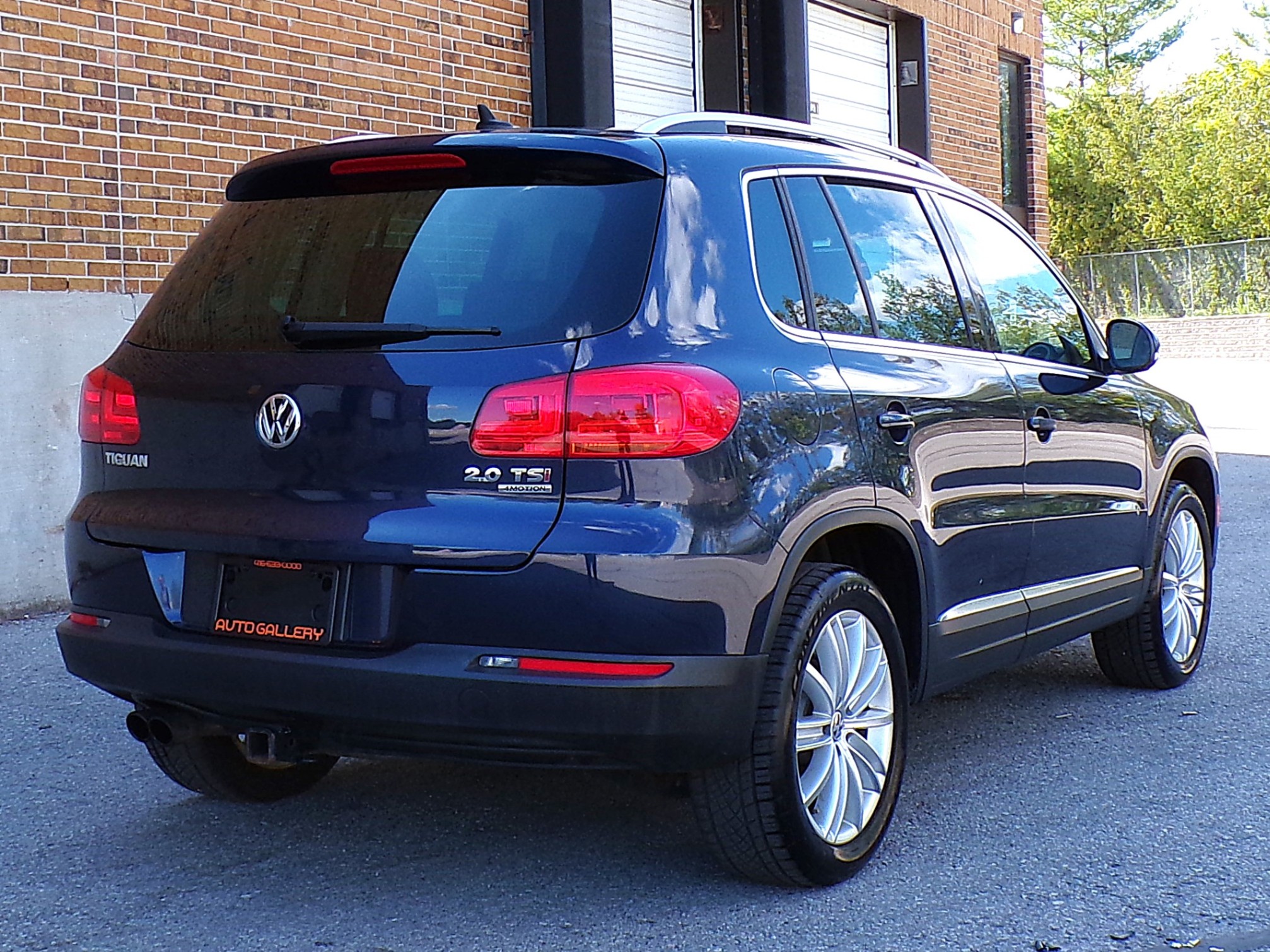 /autogallery/2015-Volkswagen-Tiguan-7627121081476722.jpg