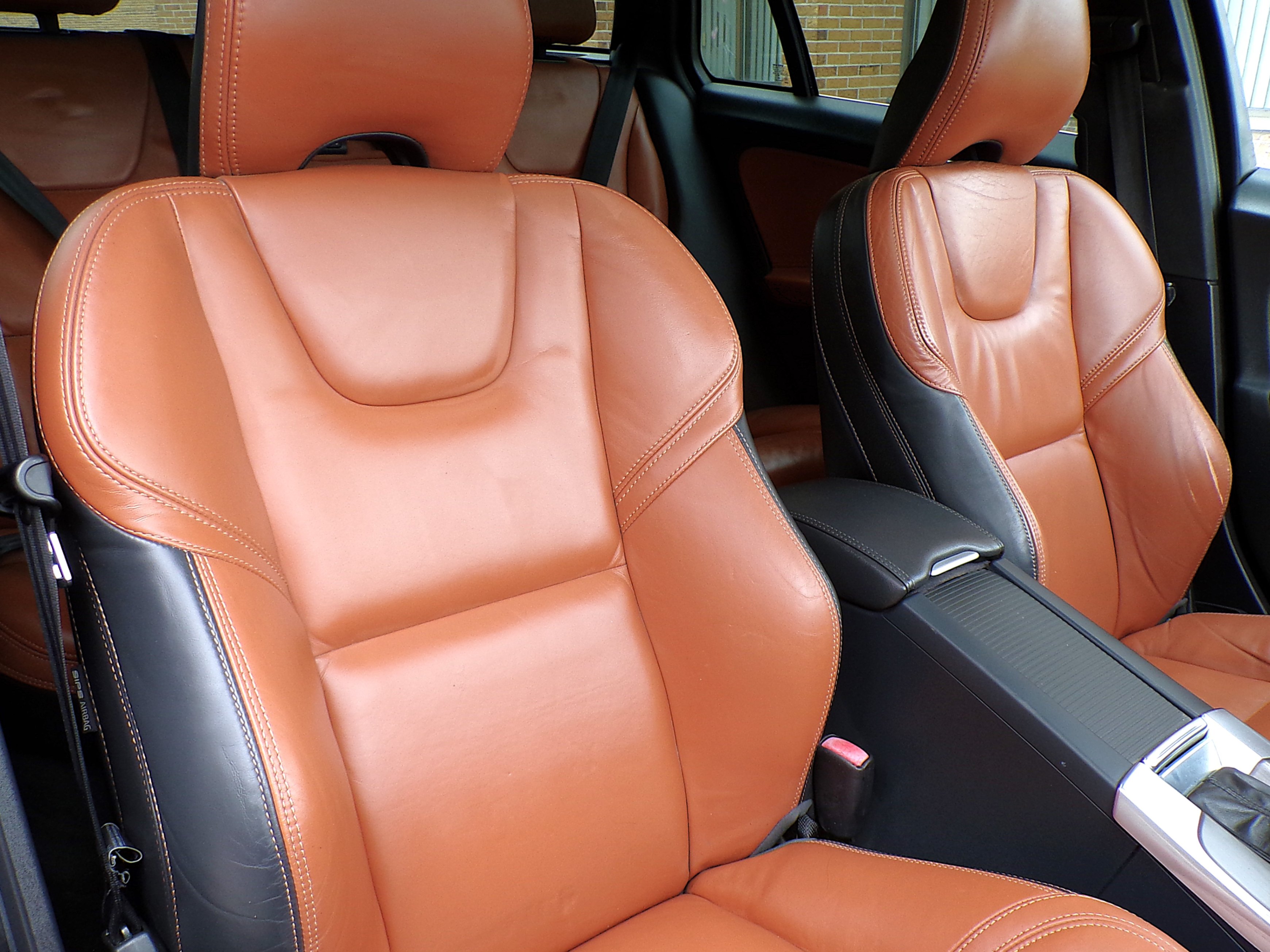 /autogallery/2015-Volvo-V60-4028710365174206.jpg