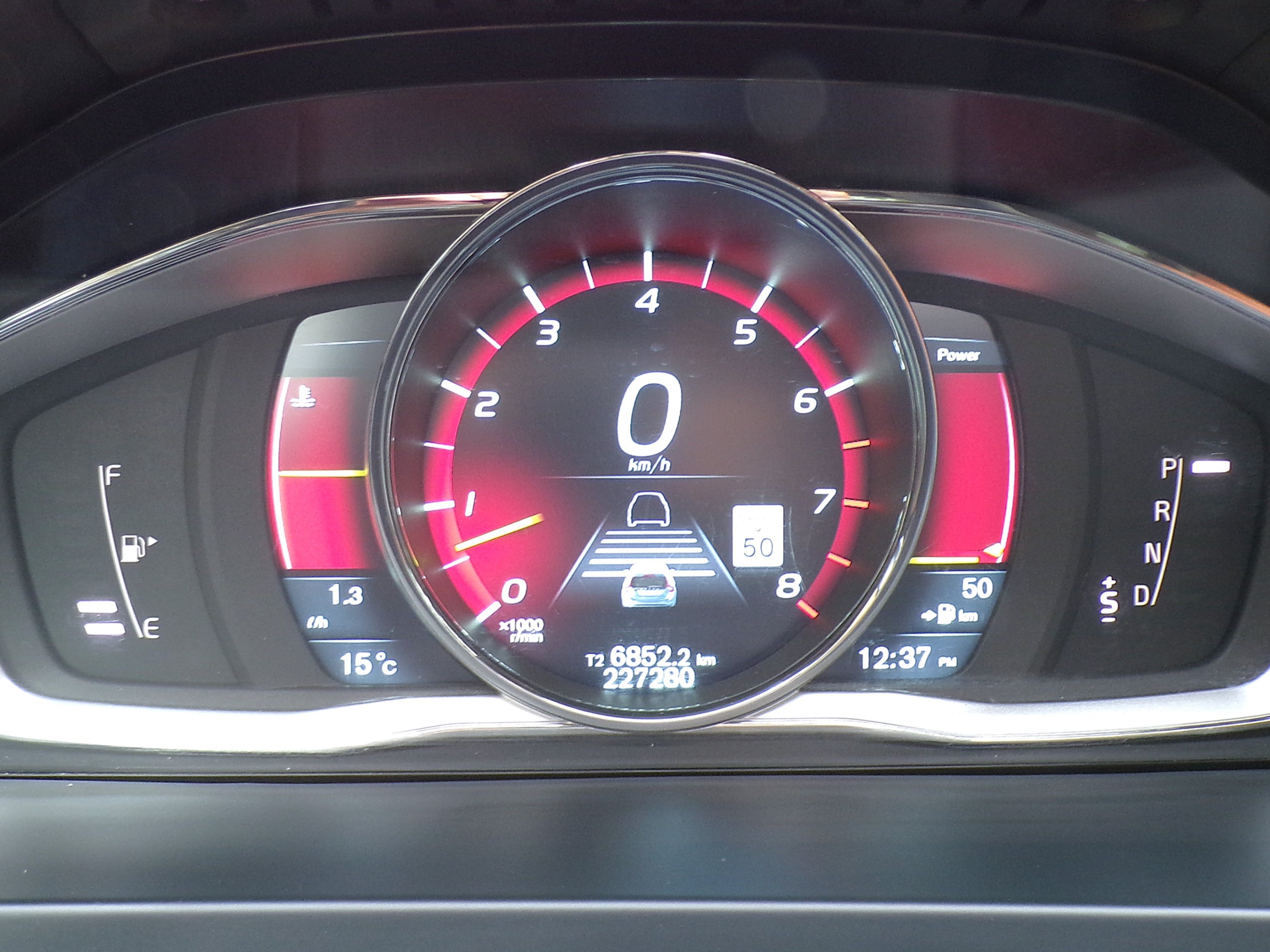 /autogallery/2015-Volvo-V60-5055747293787338.jpg