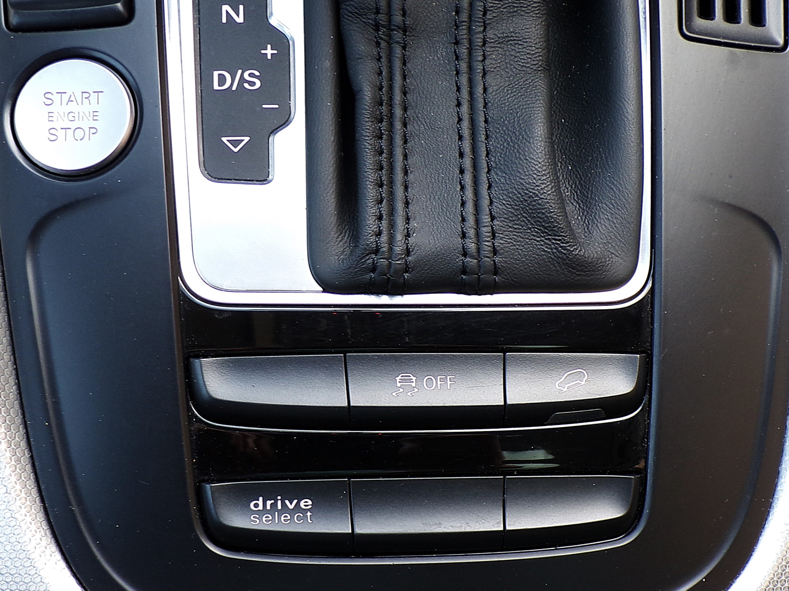 /autogallery/2016-Audi-Q5-041242938481236724.jpg