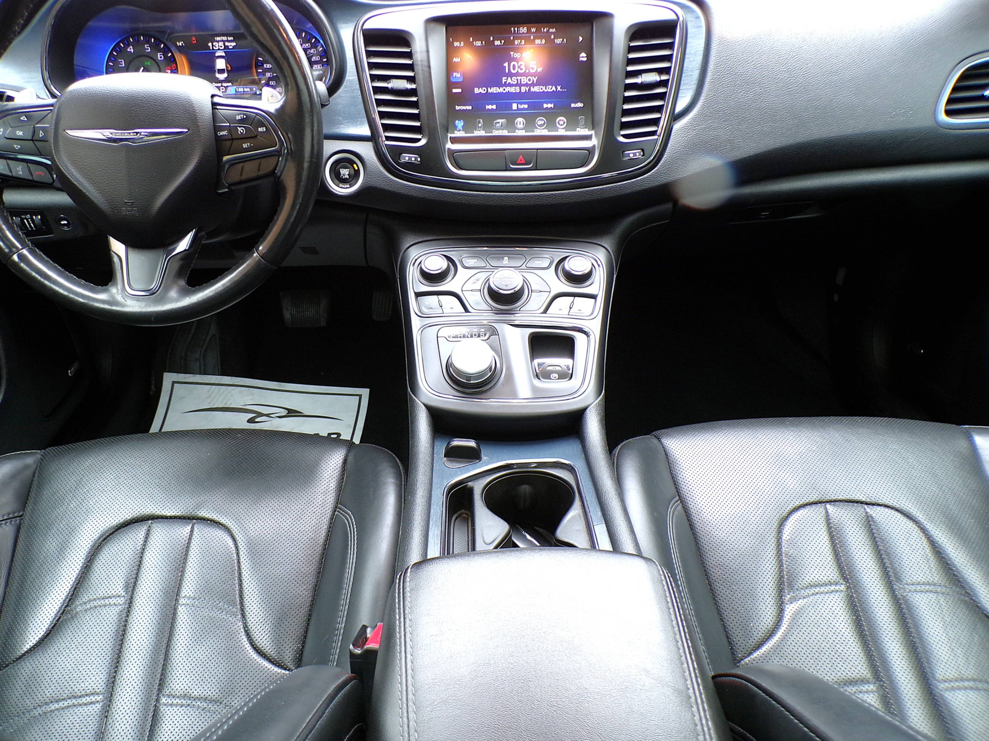 /autogallery/2016-Chrysler-200-3805618662843506.jpg