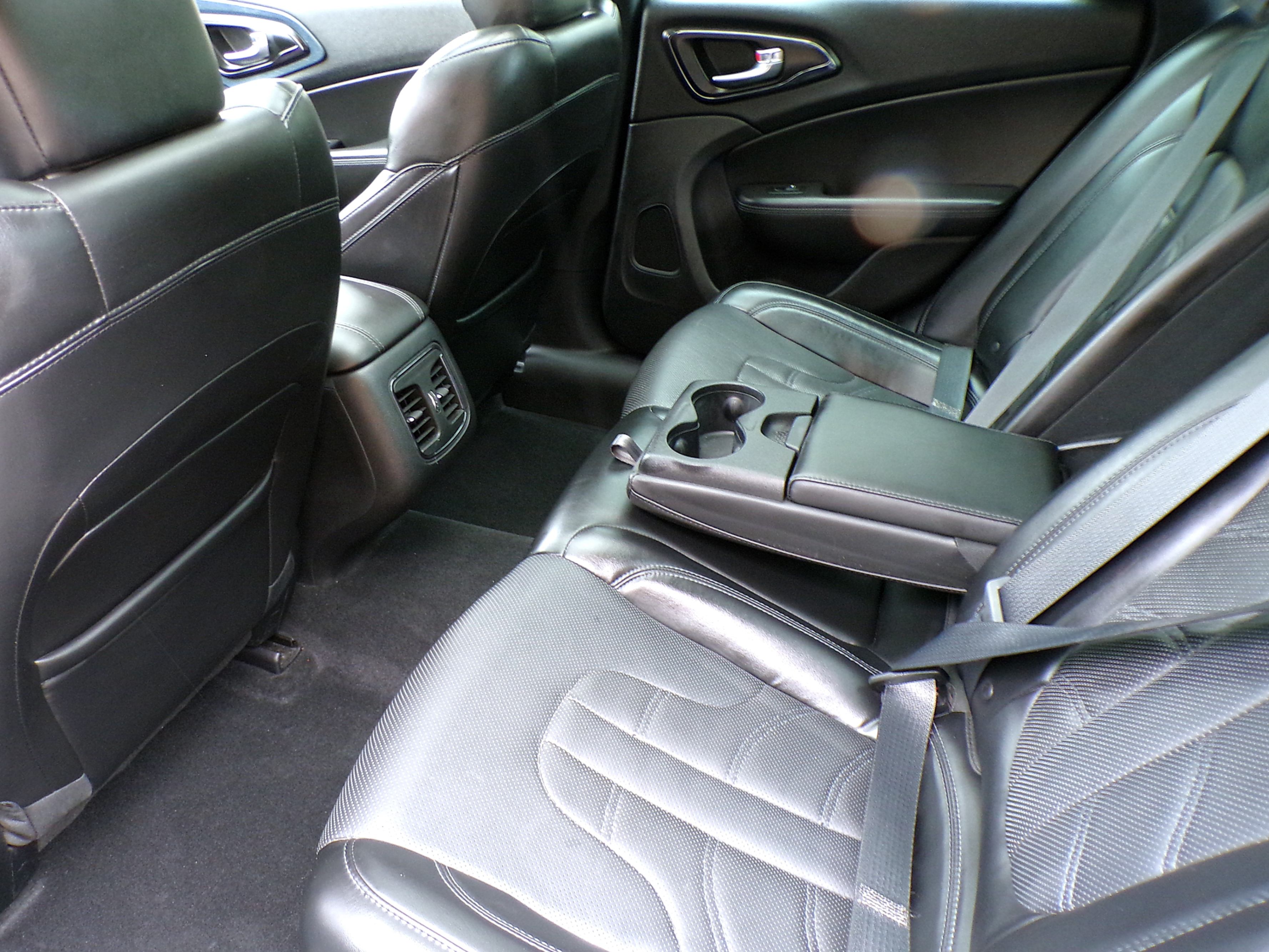 /autogallery/2016-Chrysler-200-5550695347199008.jpg