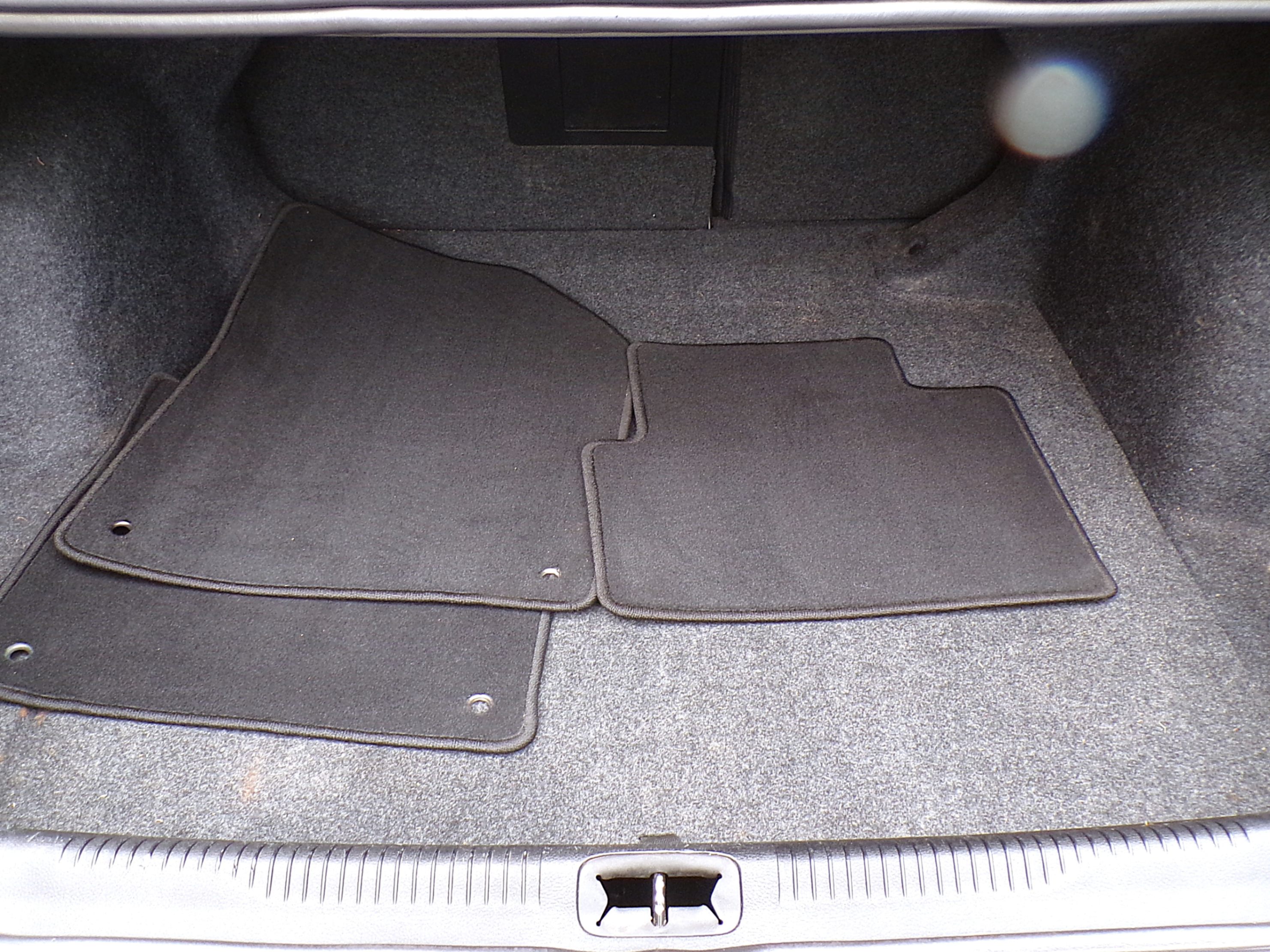 /autogallery/2016-Chrysler-200-9505484067052214.jpg