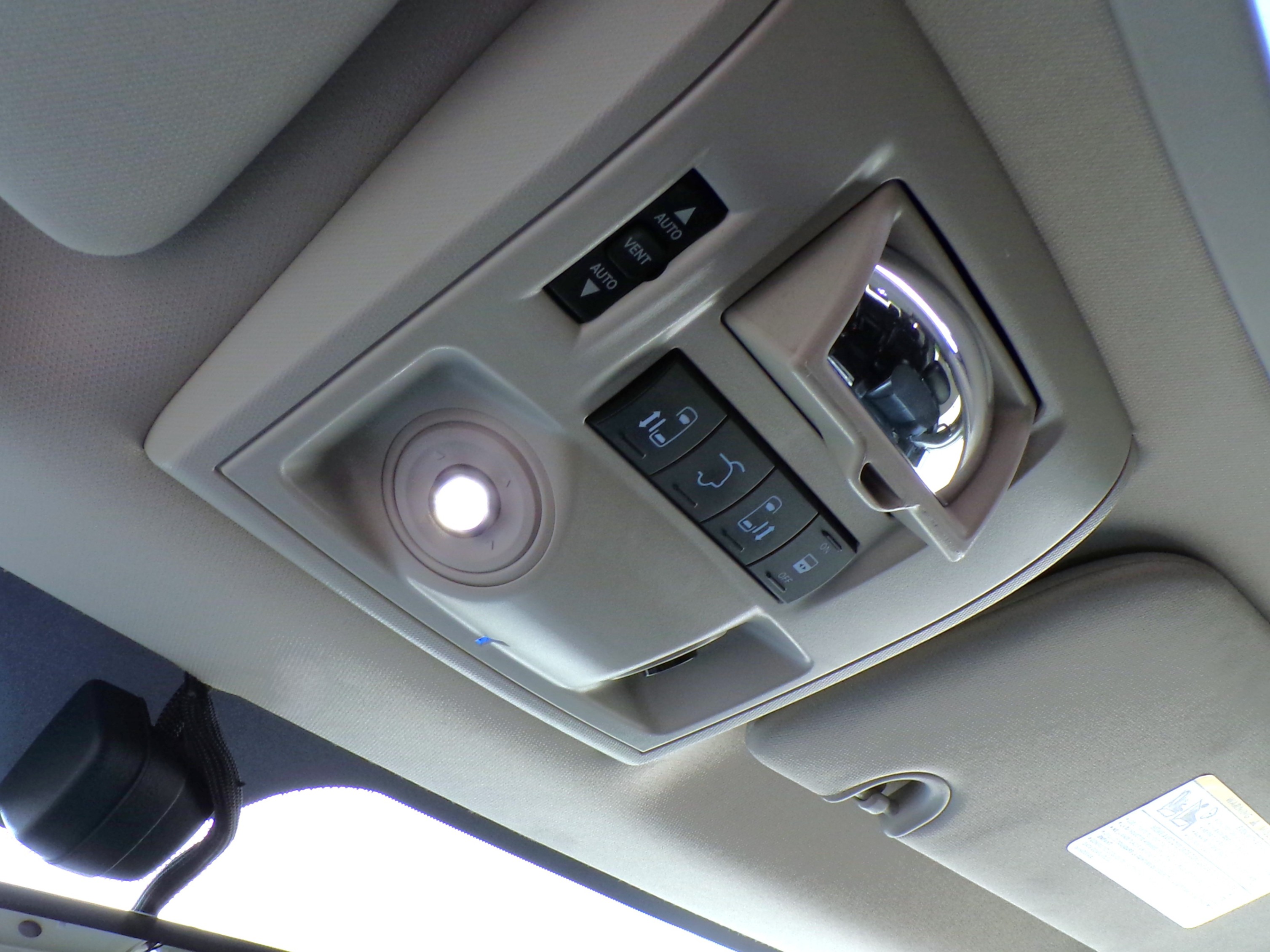 /autogallery/2016-Chrysler-Town&-1834115392683333.jpg