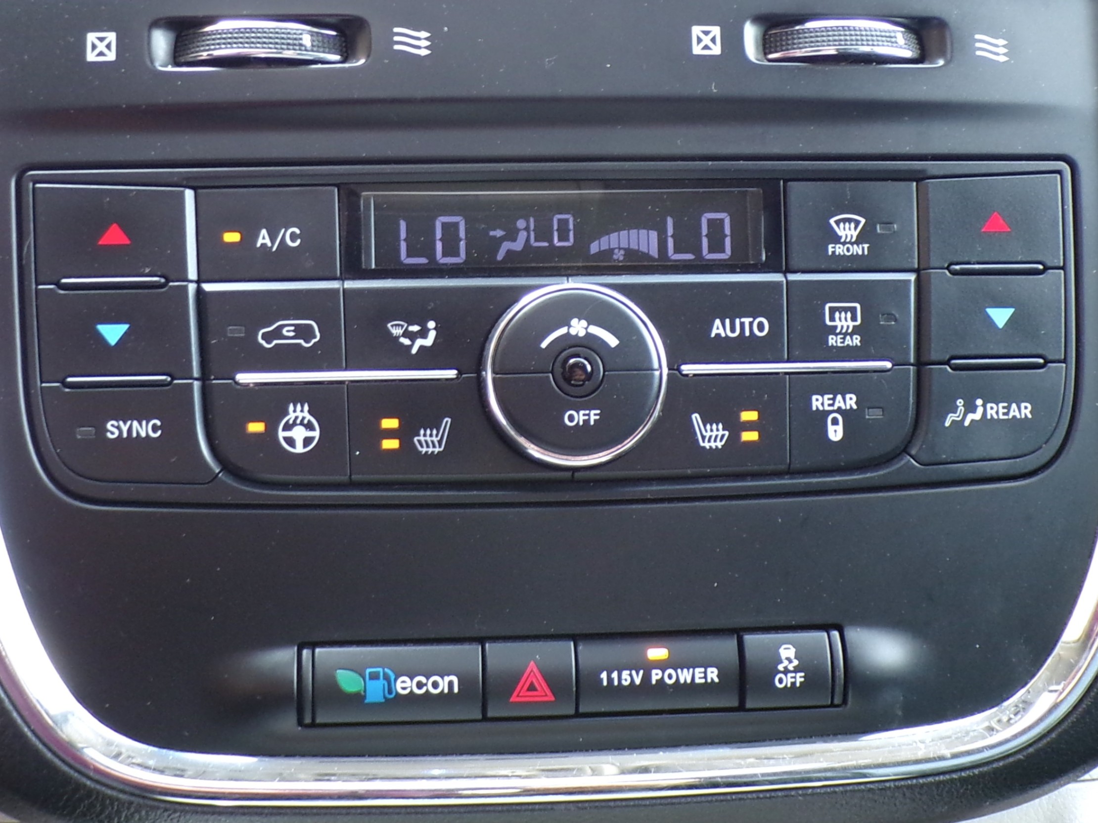 /autogallery/2016-Chrysler-Town&-19768690314550552.jpg