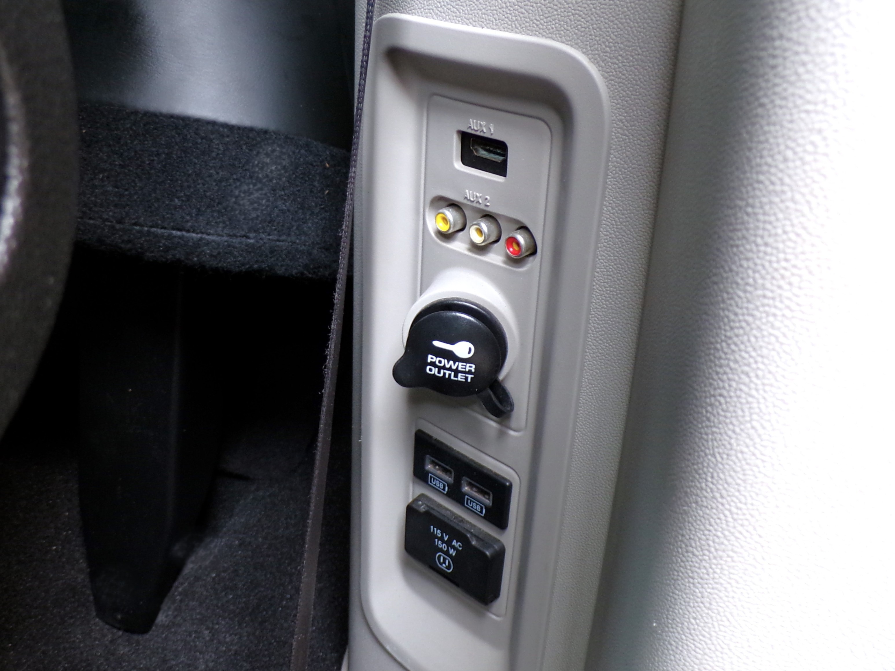 /autogallery/2016-Chrysler-Town&-26543178158607494.jpg