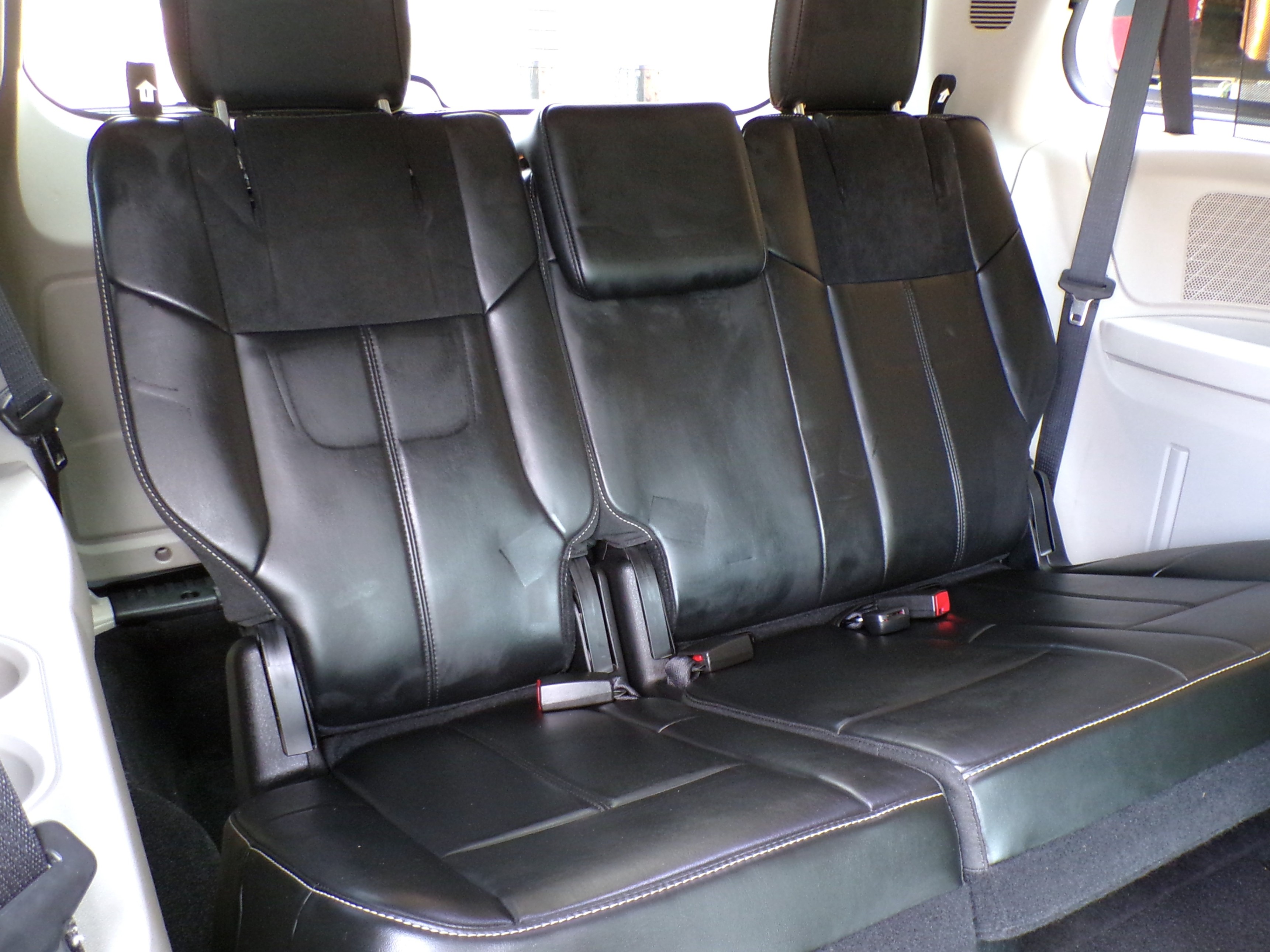 /autogallery/2016-Chrysler-Town&-6902533152872636.jpg