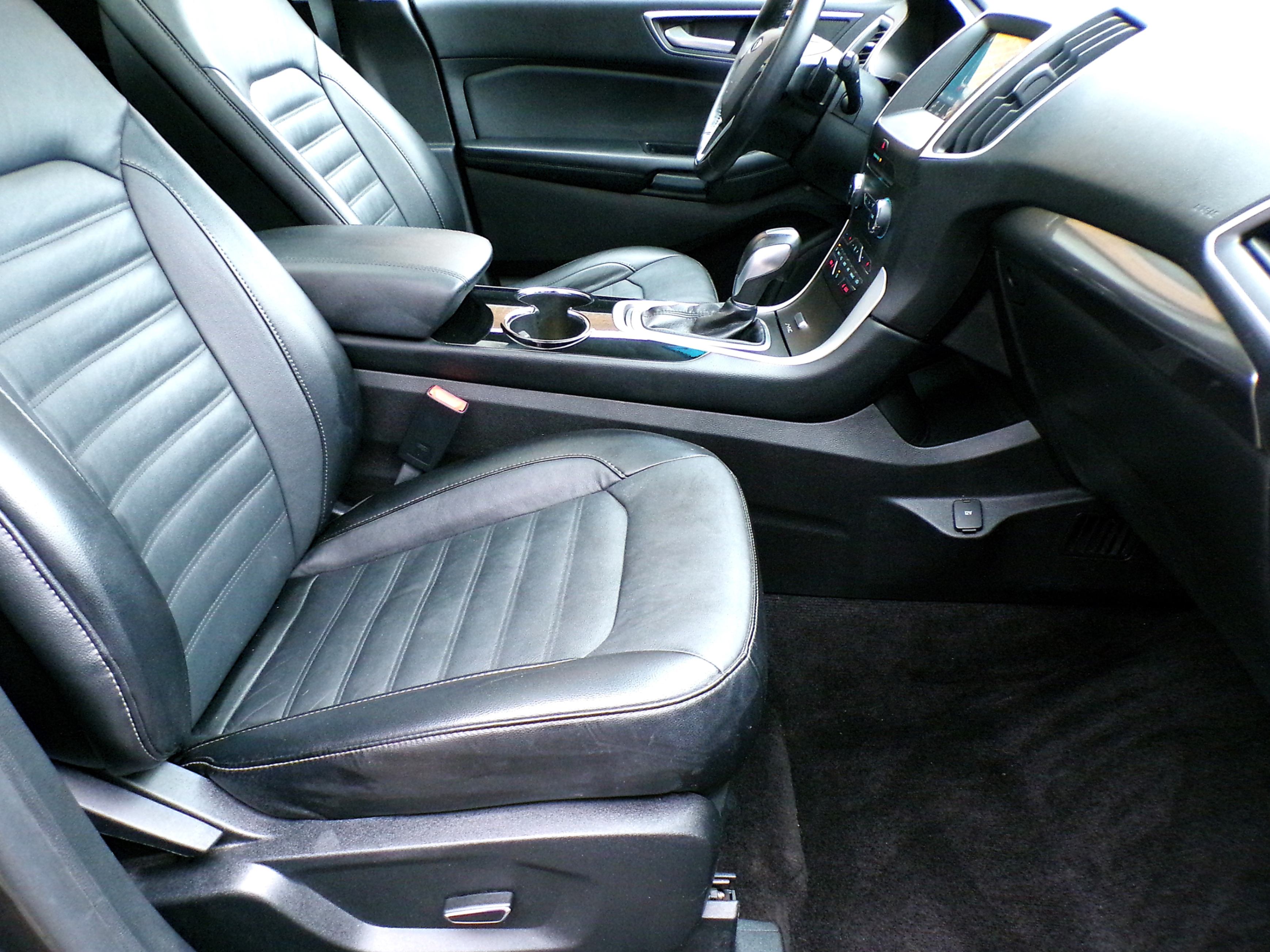 /autogallery/2016-Ford-Edge-09345284308995638.jpg