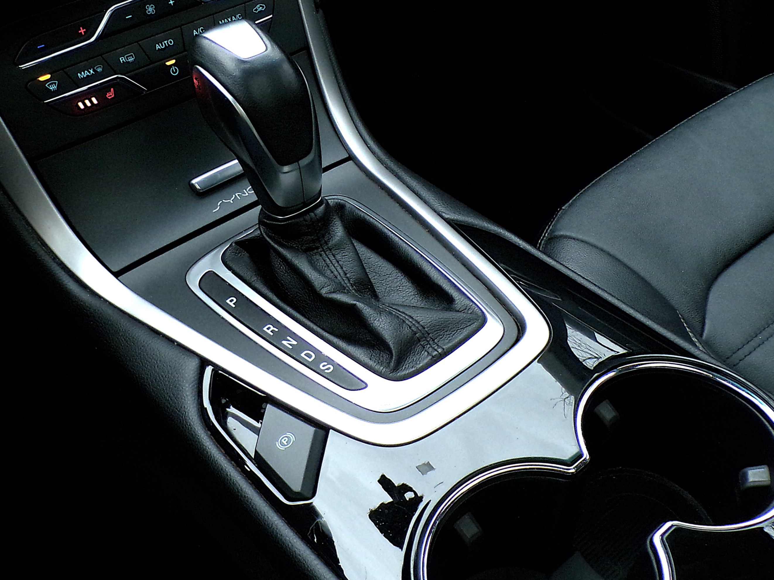 /autogallery/2016-Ford-Edge-17325153869495913.jpg
