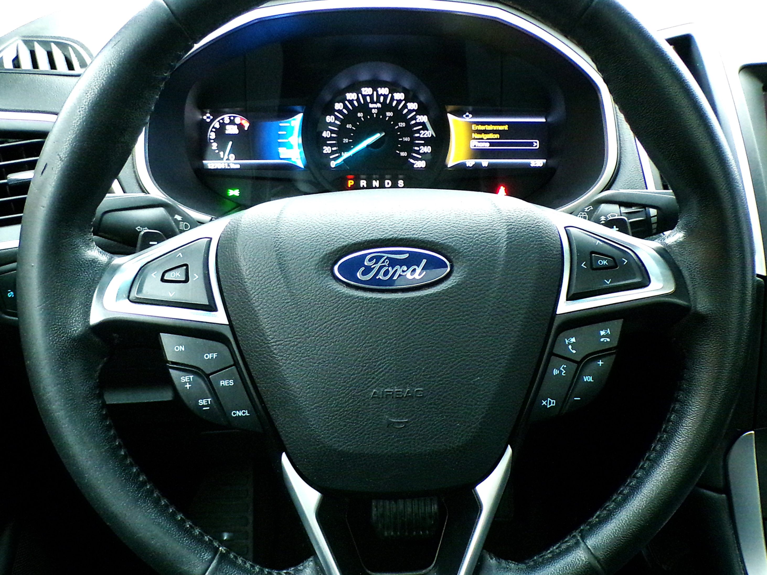 /autogallery/2016-Ford-Edge-34039294198672754.jpg