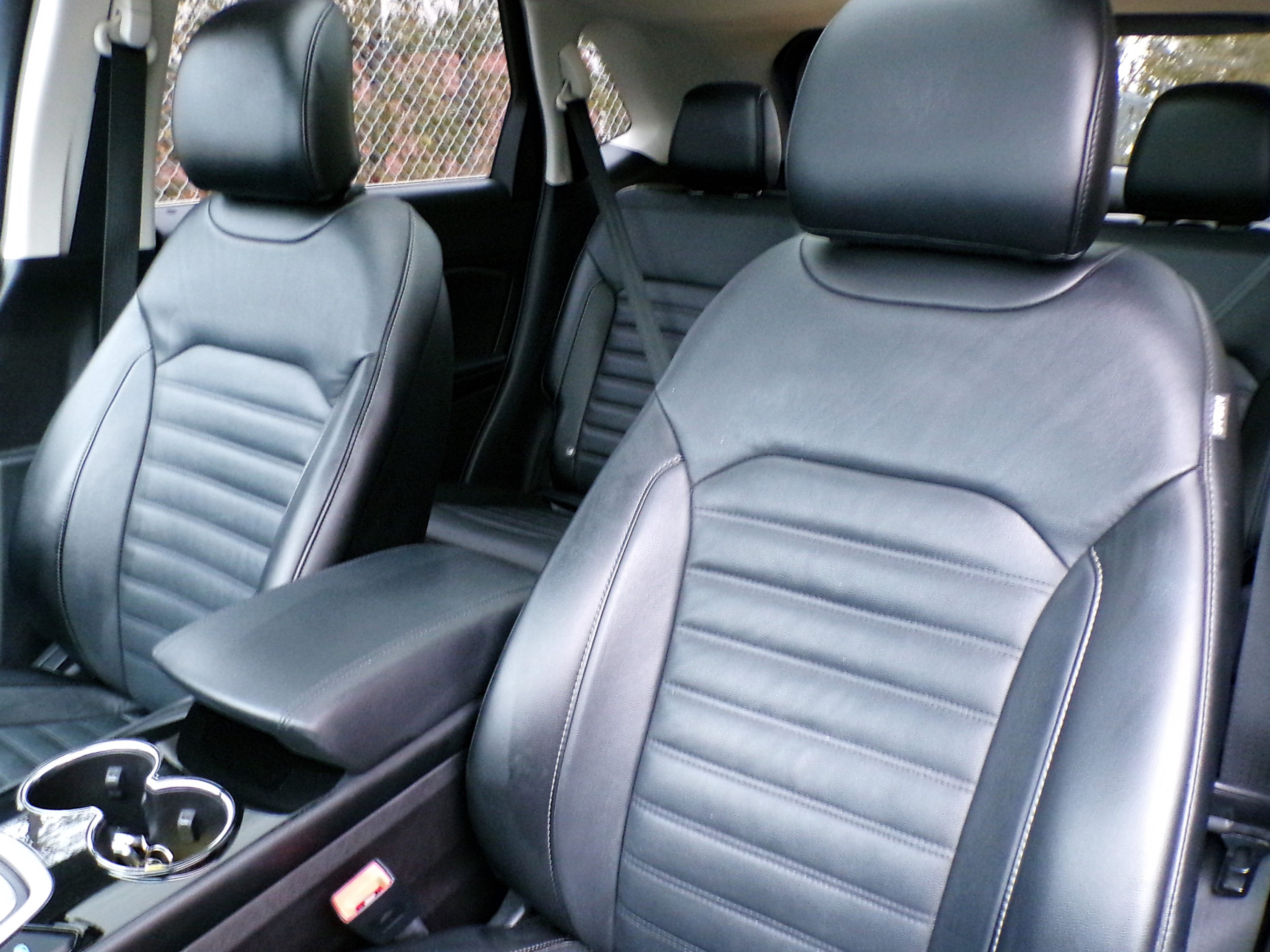 /autogallery/2016-Ford-Edge-40573744272948664.jpg