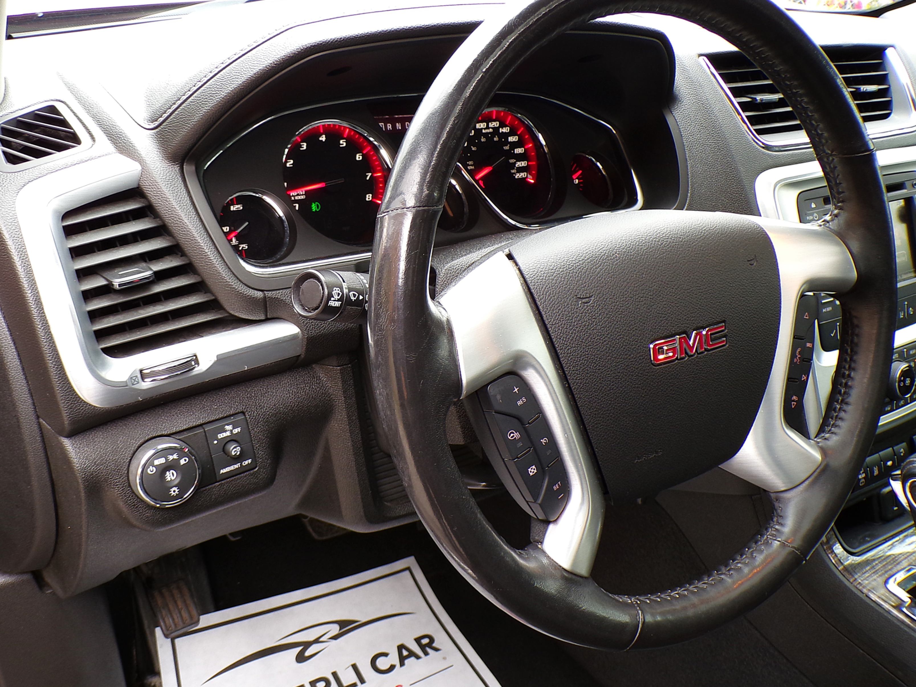 /autogallery/2016-GMC-Acadia-13829332360164348.jpg