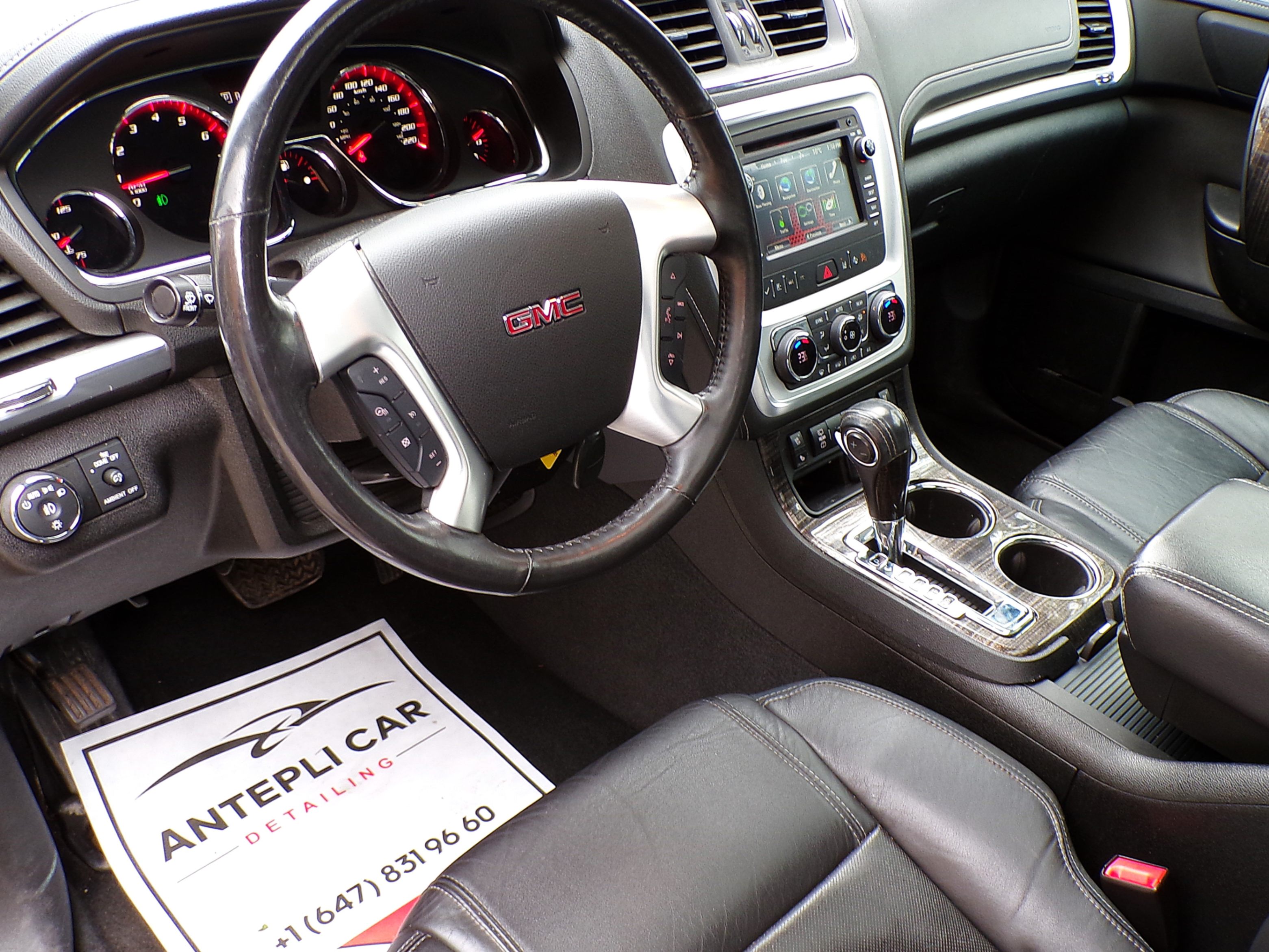 /autogallery/2016-GMC-Acadia-22225048281401683.jpg