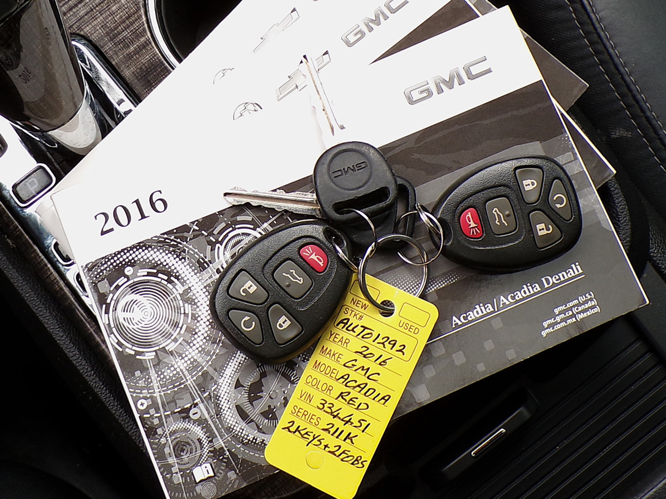 /autogallery/2016-GMC-Acadia-4665691276284092.jpg