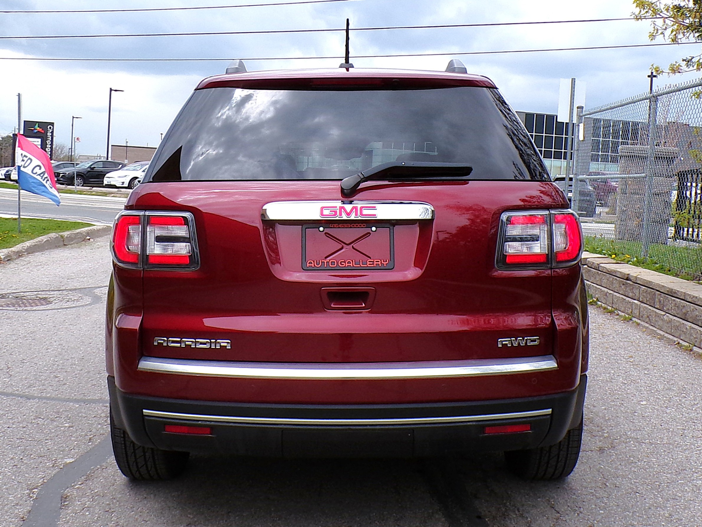 /autogallery/2016-GMC-Acadia-7463923252084659.jpg