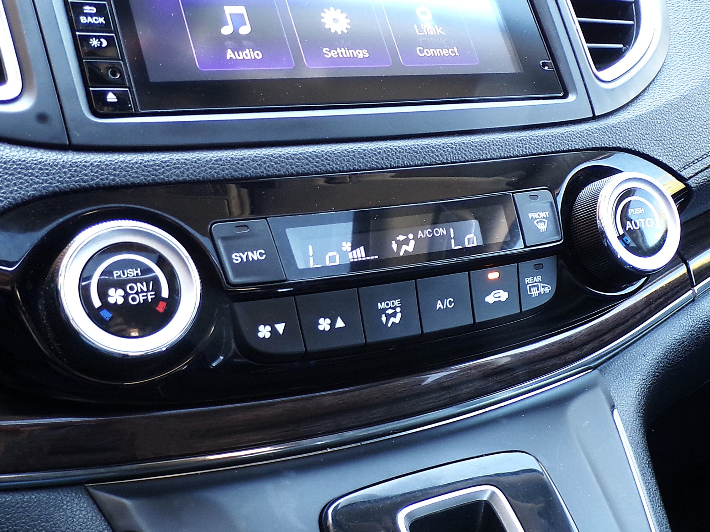 /autogallery/2016-Honda-CR-V-7212705737788903.jpg