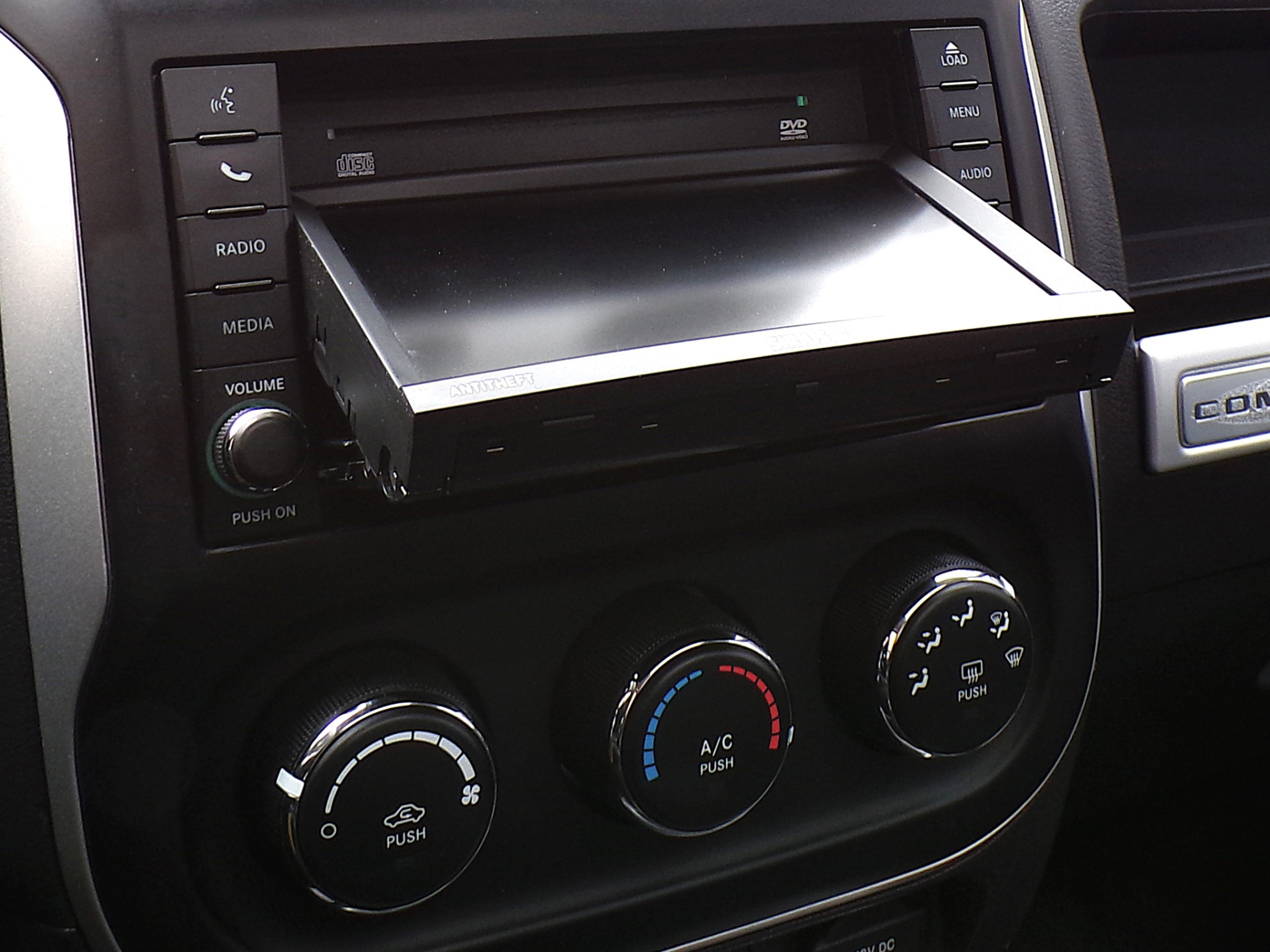 /autogallery/2016-Jeep-Compass-27082414938281607.jpg