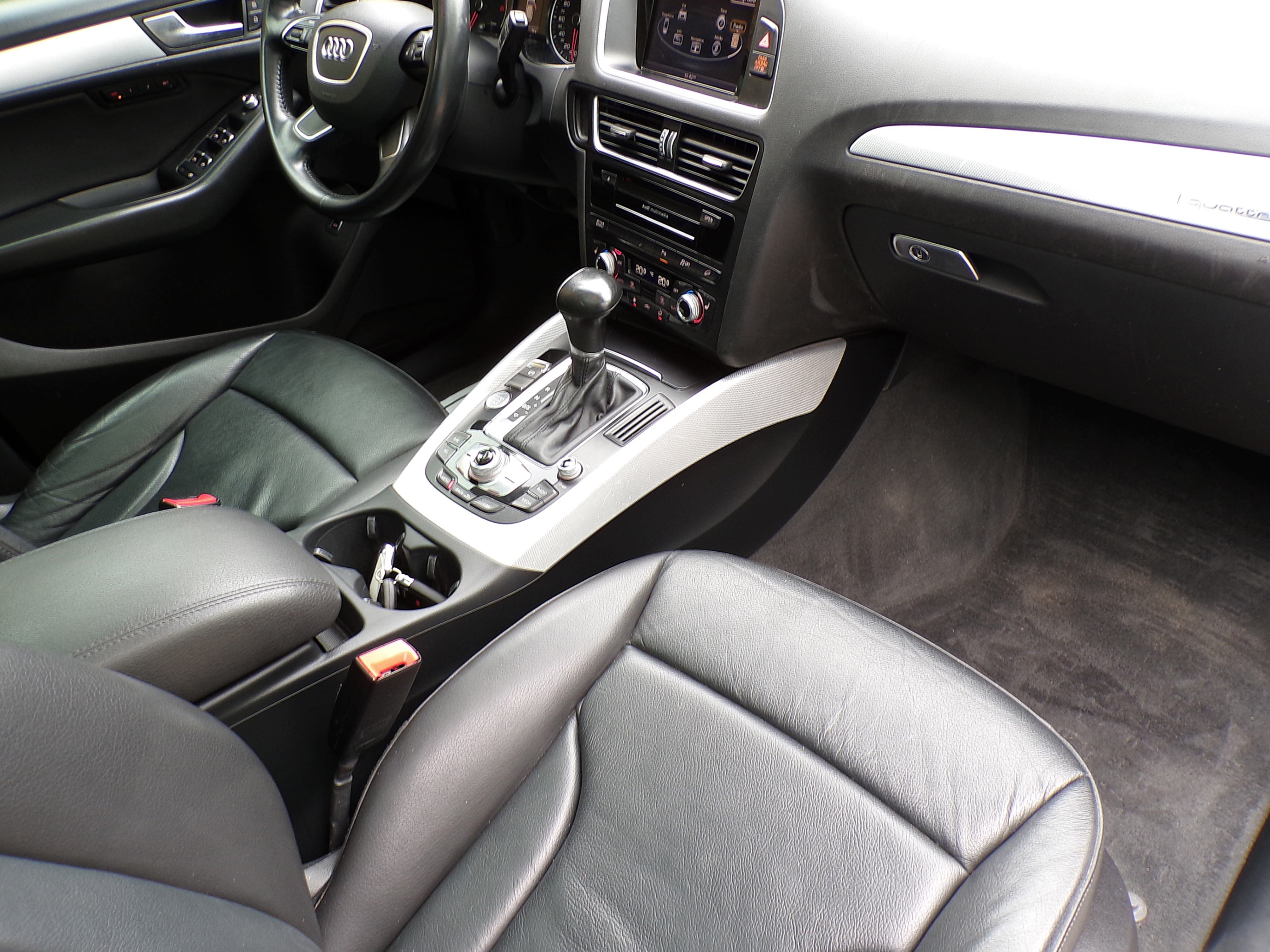 /autogallery/2017-Audi-Q5-09867417438948367.jpg