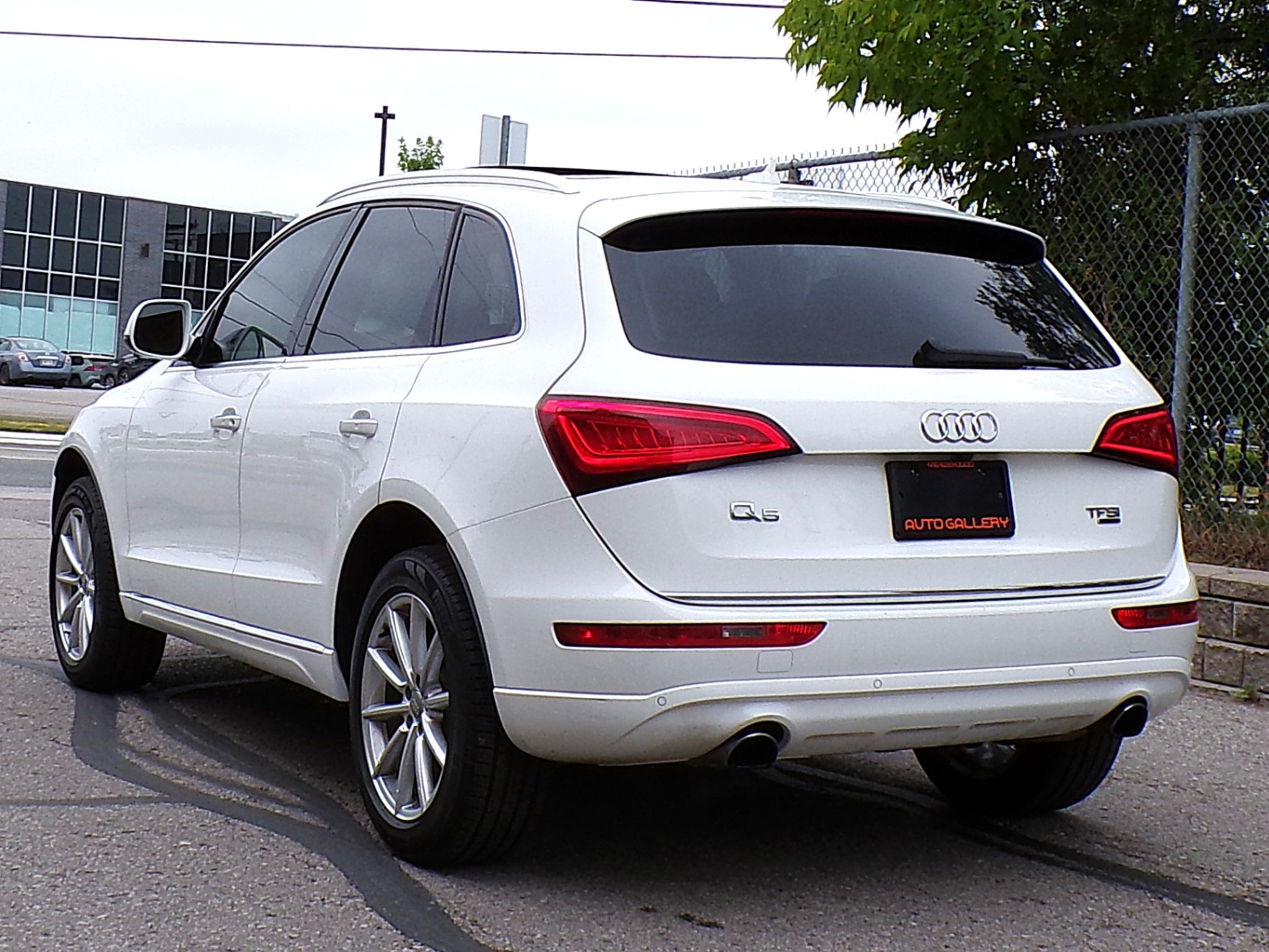 /autogallery/2017-Audi-Q5-8696621085799197.jpg