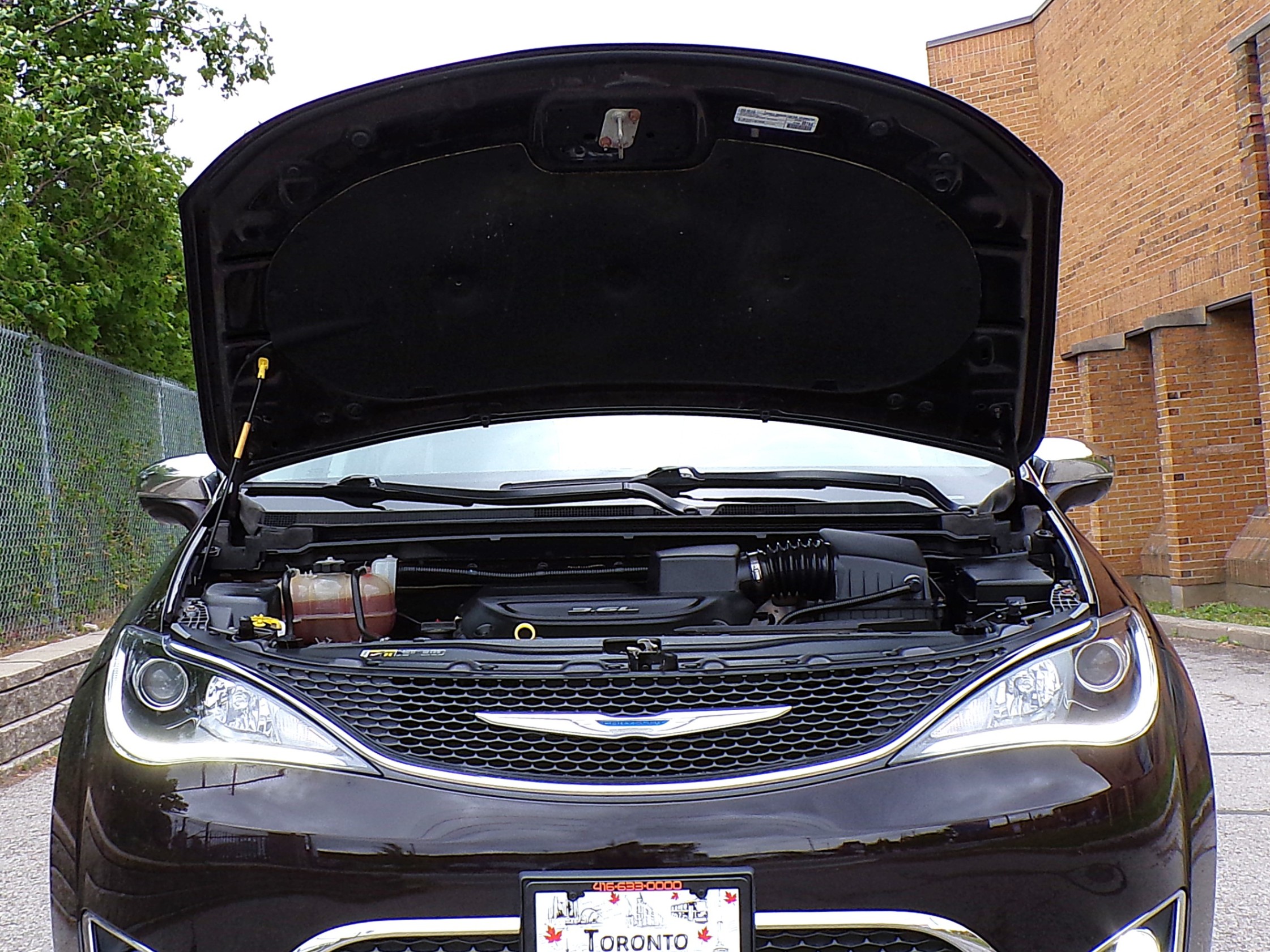 /autogallery/2017-Chrysler-Pacifica-027799309498466984.jpg