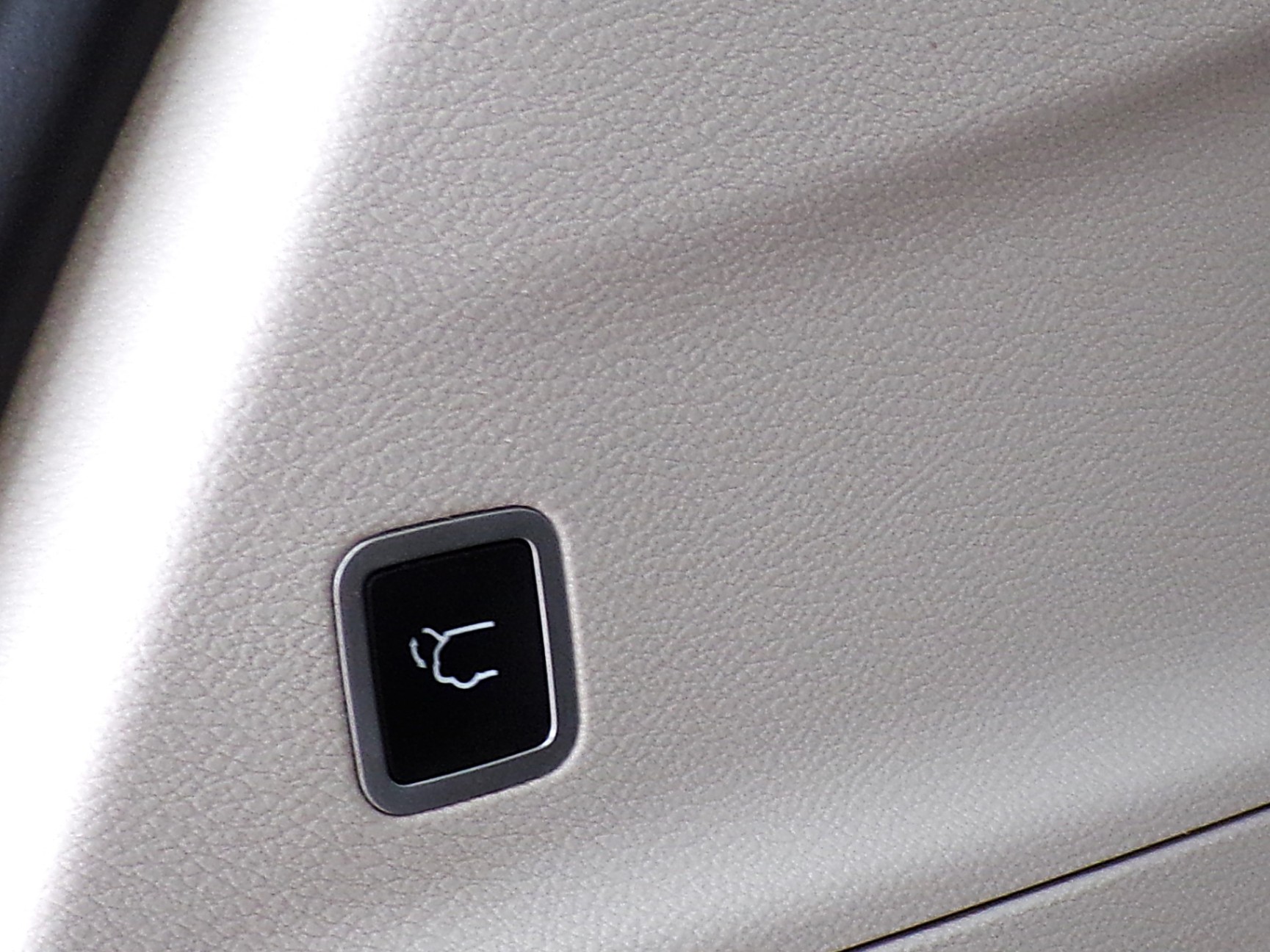 /autogallery/2017-Chrysler-Pacifica-13145658272248362.jpg