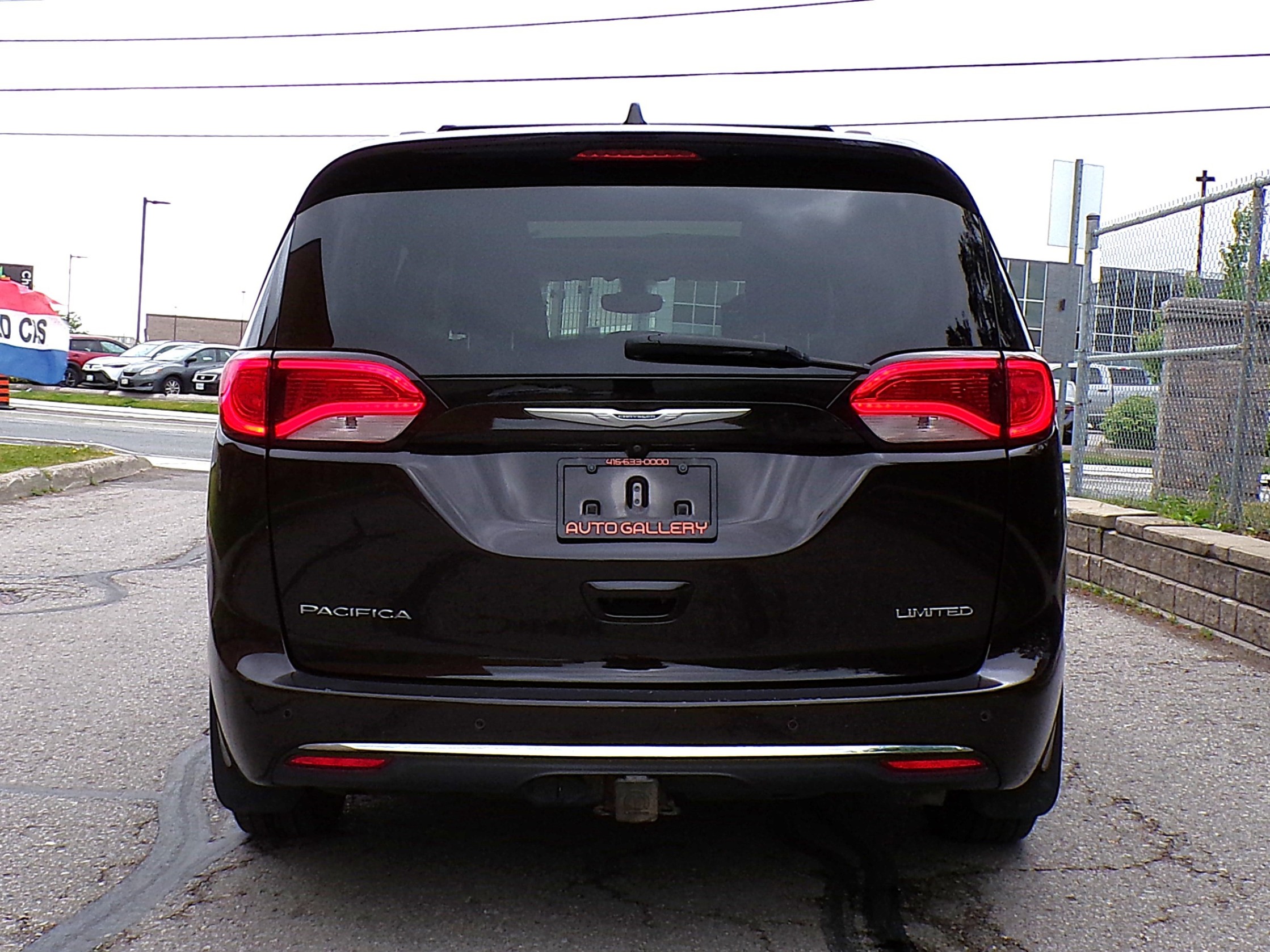 /autogallery/2017-Chrysler-Pacifica-3891915076816188.jpg