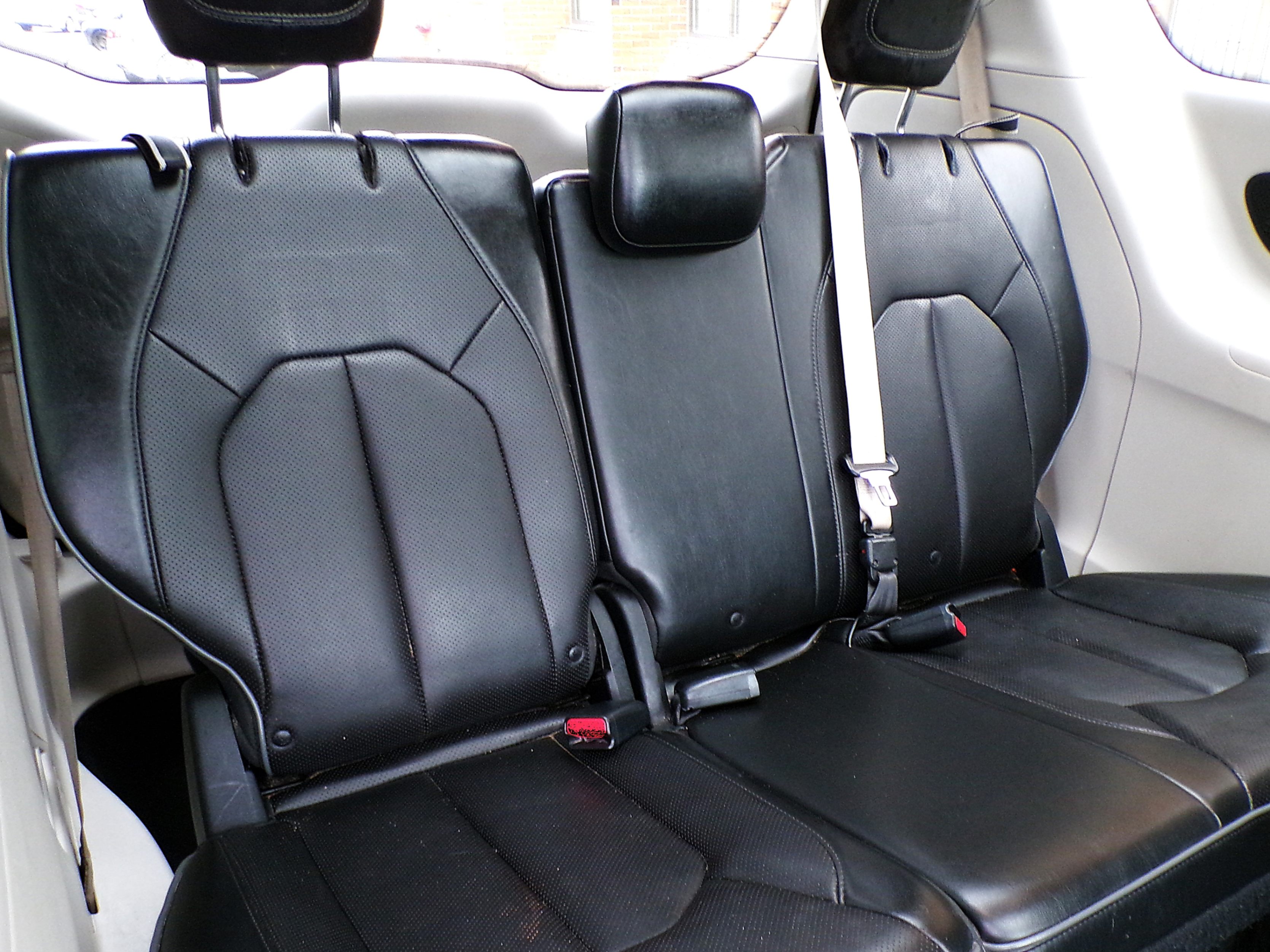 /autogallery/2017-Chrysler-Pacifica-4235660404254169.jpg