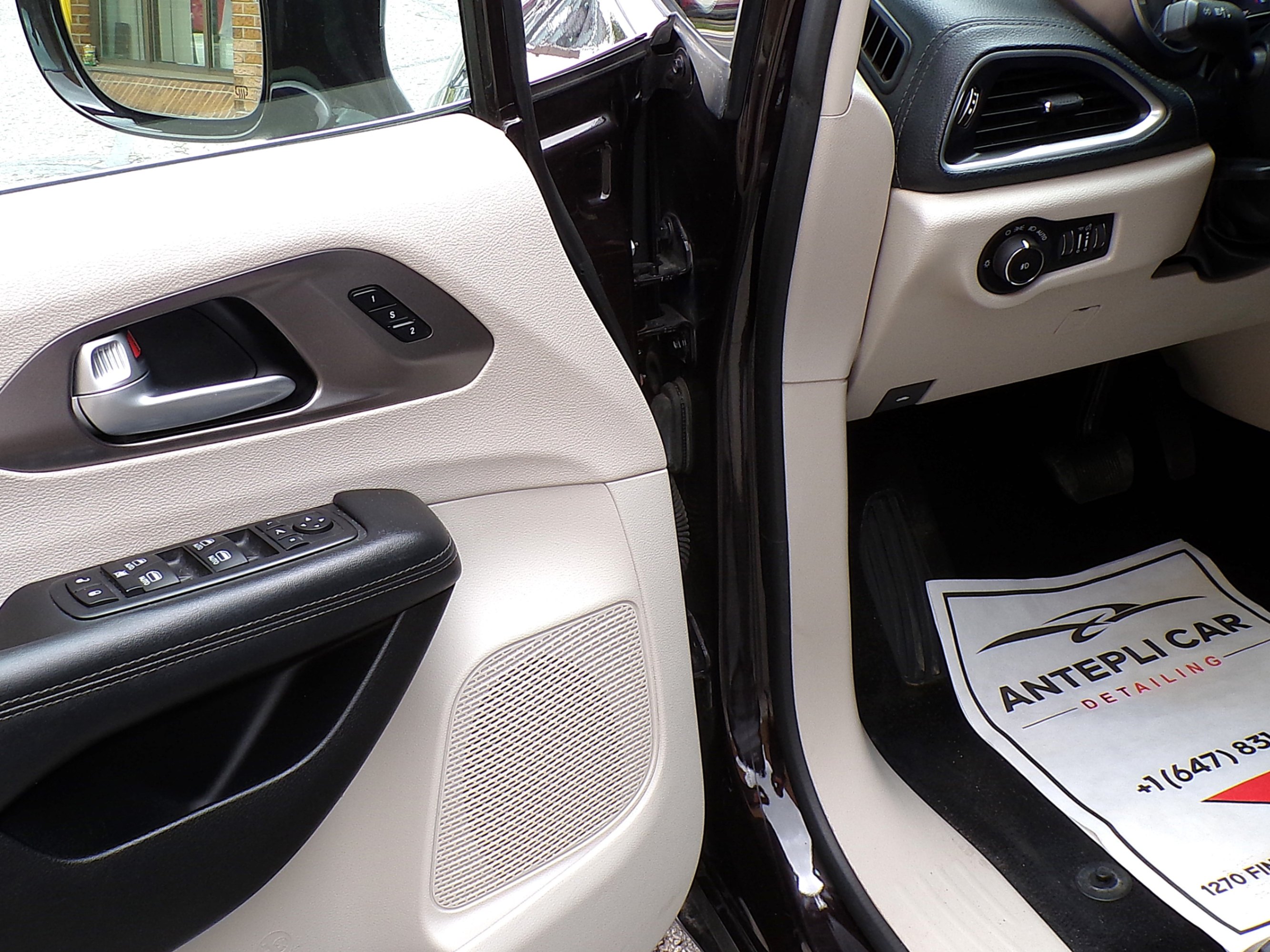 /autogallery/2017-Chrysler-Pacifica-46874524453984723.jpg
