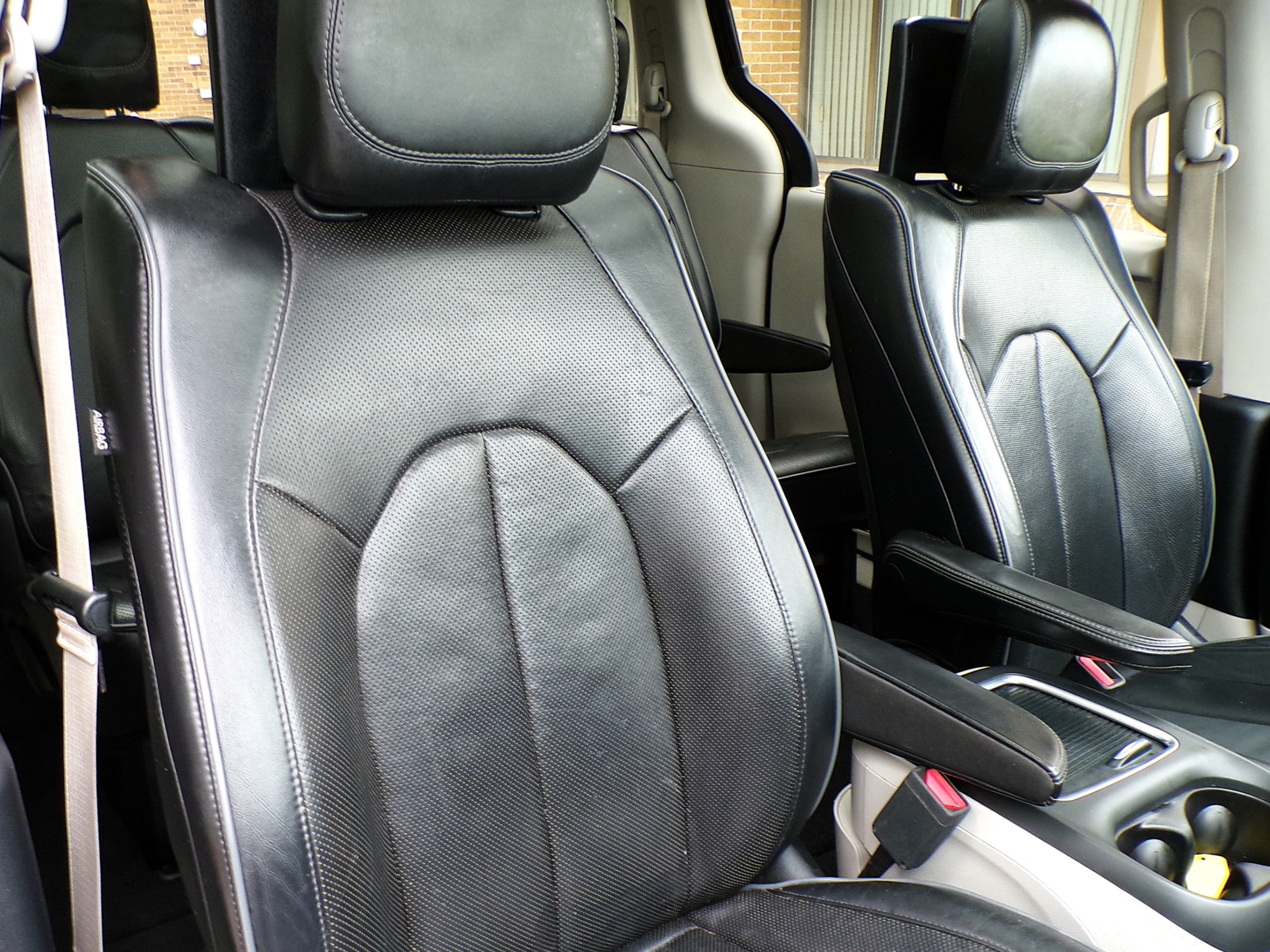 /autogallery/2017-Chrysler-Pacifica-688958103448986.jpg