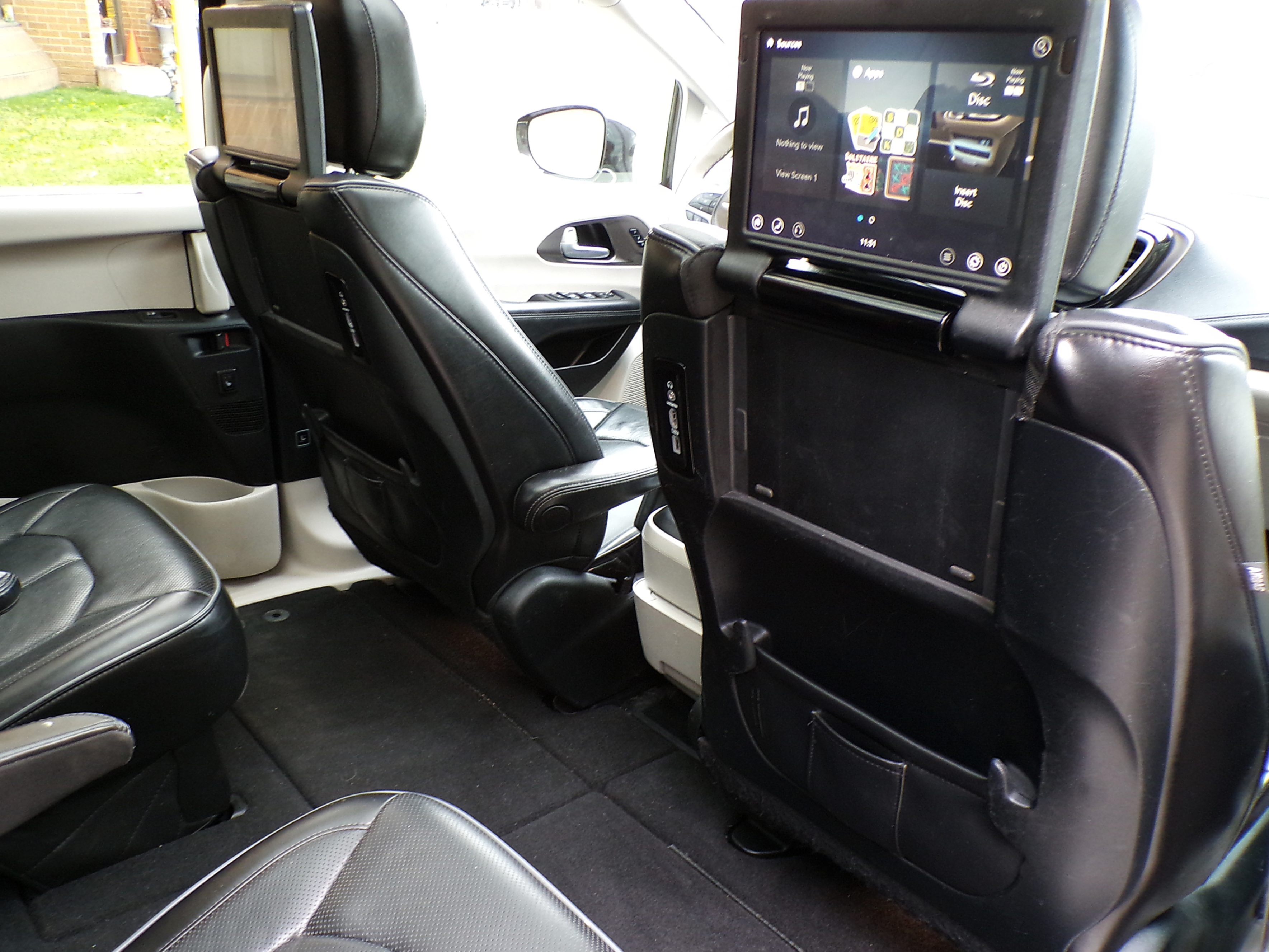 /autogallery/2017-Chrysler-Pacifica-7768402170213757.jpg