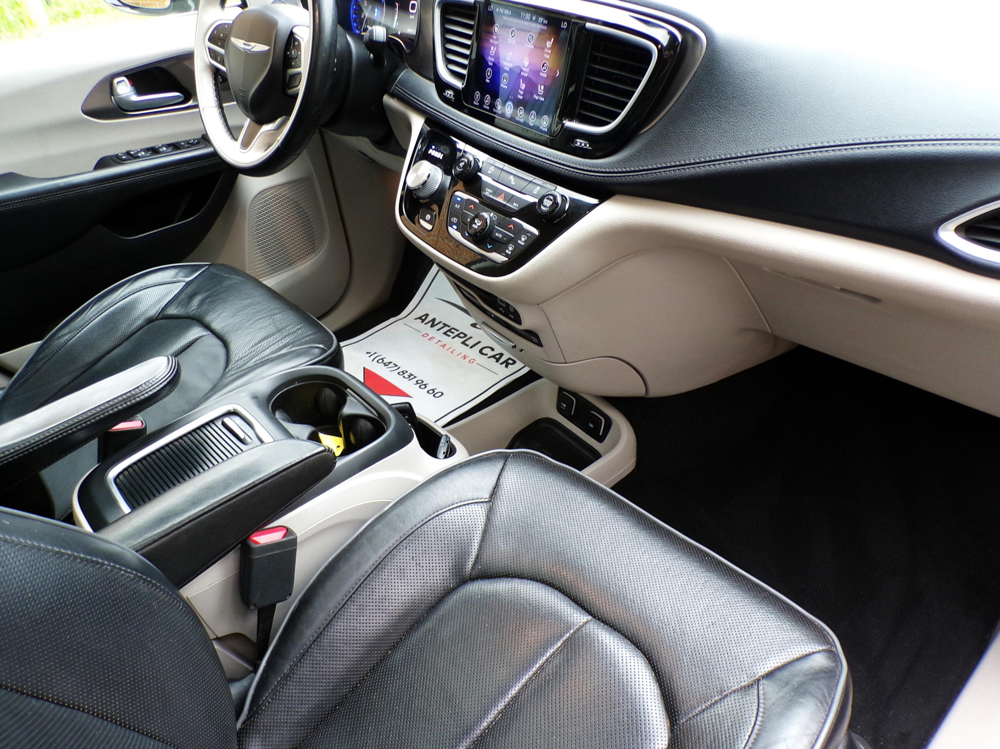 /autogallery/2017-Chrysler-Pacifica-9750695803033891.jpg