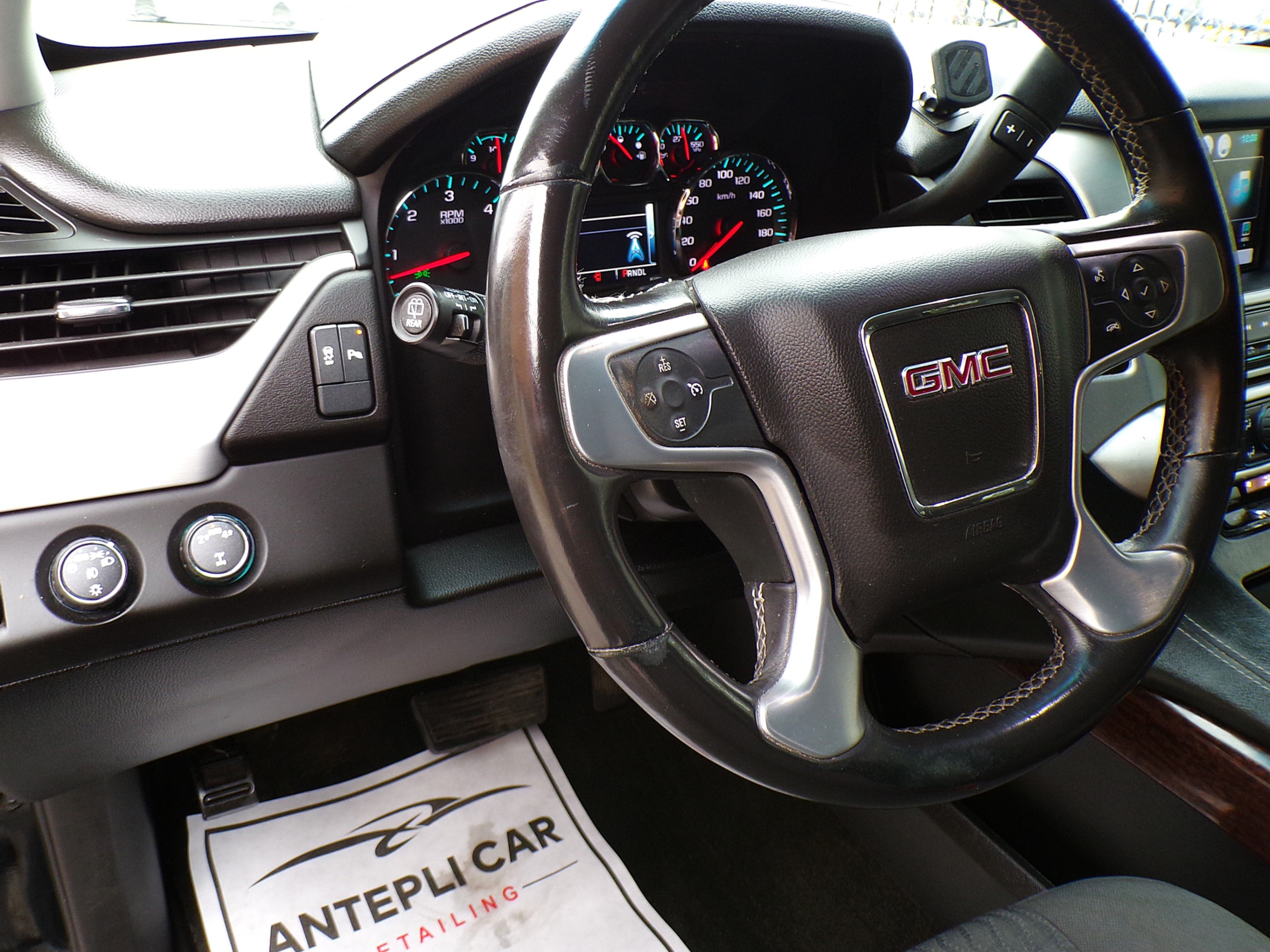 /autogallery/2017-GMC-Yukon-10360819599819648.jpg