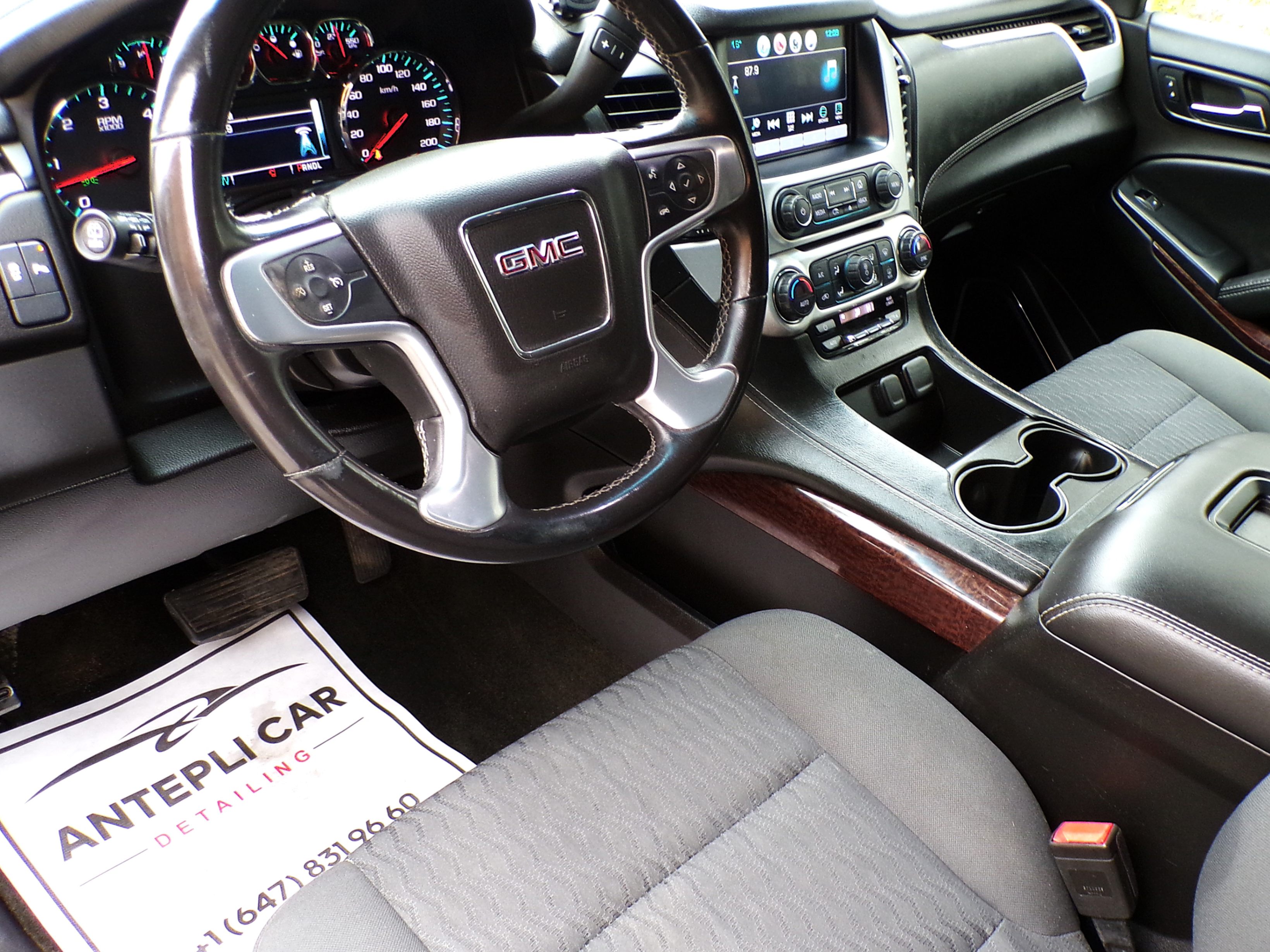 /autogallery/2017-GMC-Yukon-27723237069603.jpg