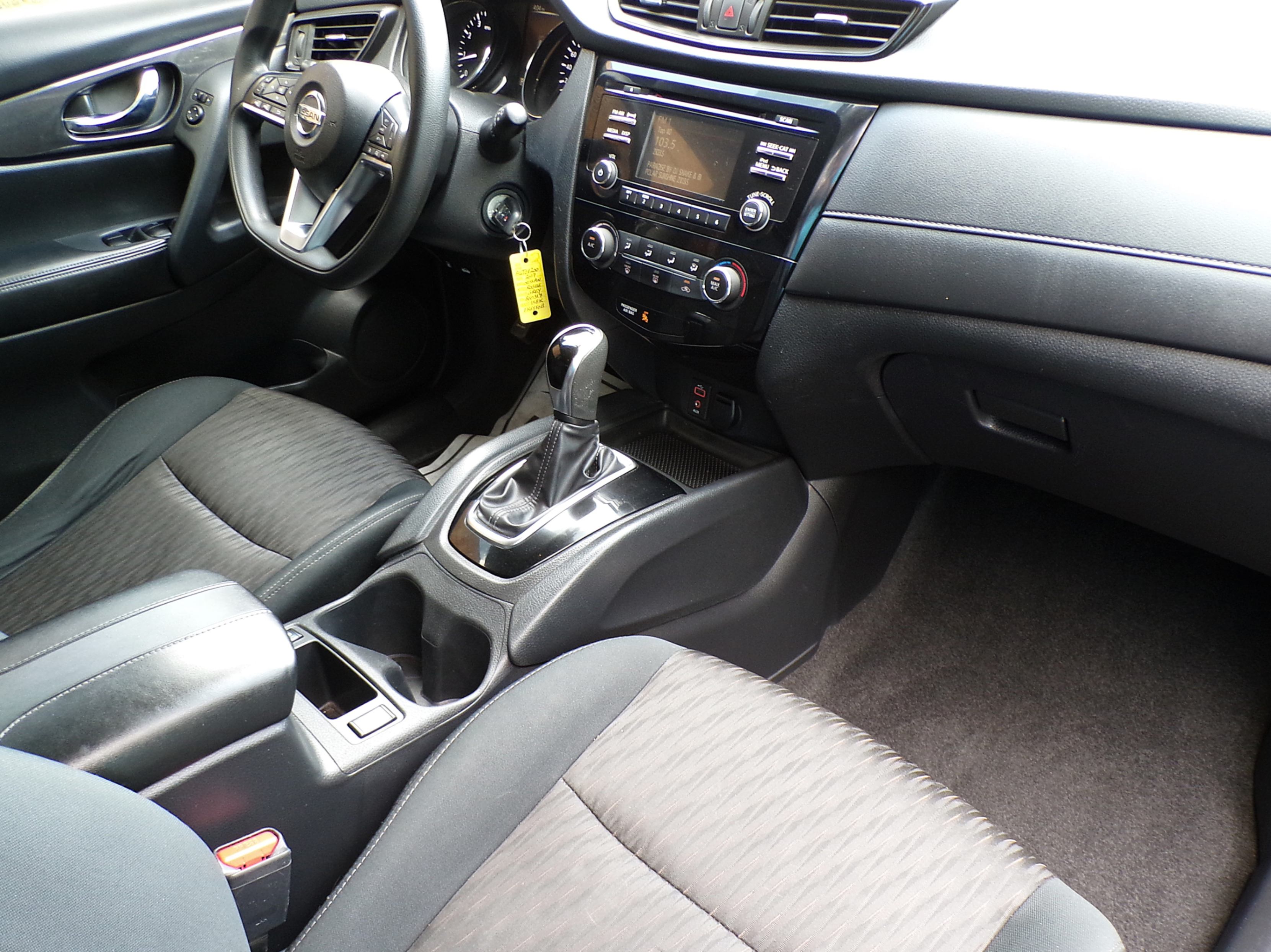 /autogallery/2017-Nissan-Rogue-02817416390091565.jpg