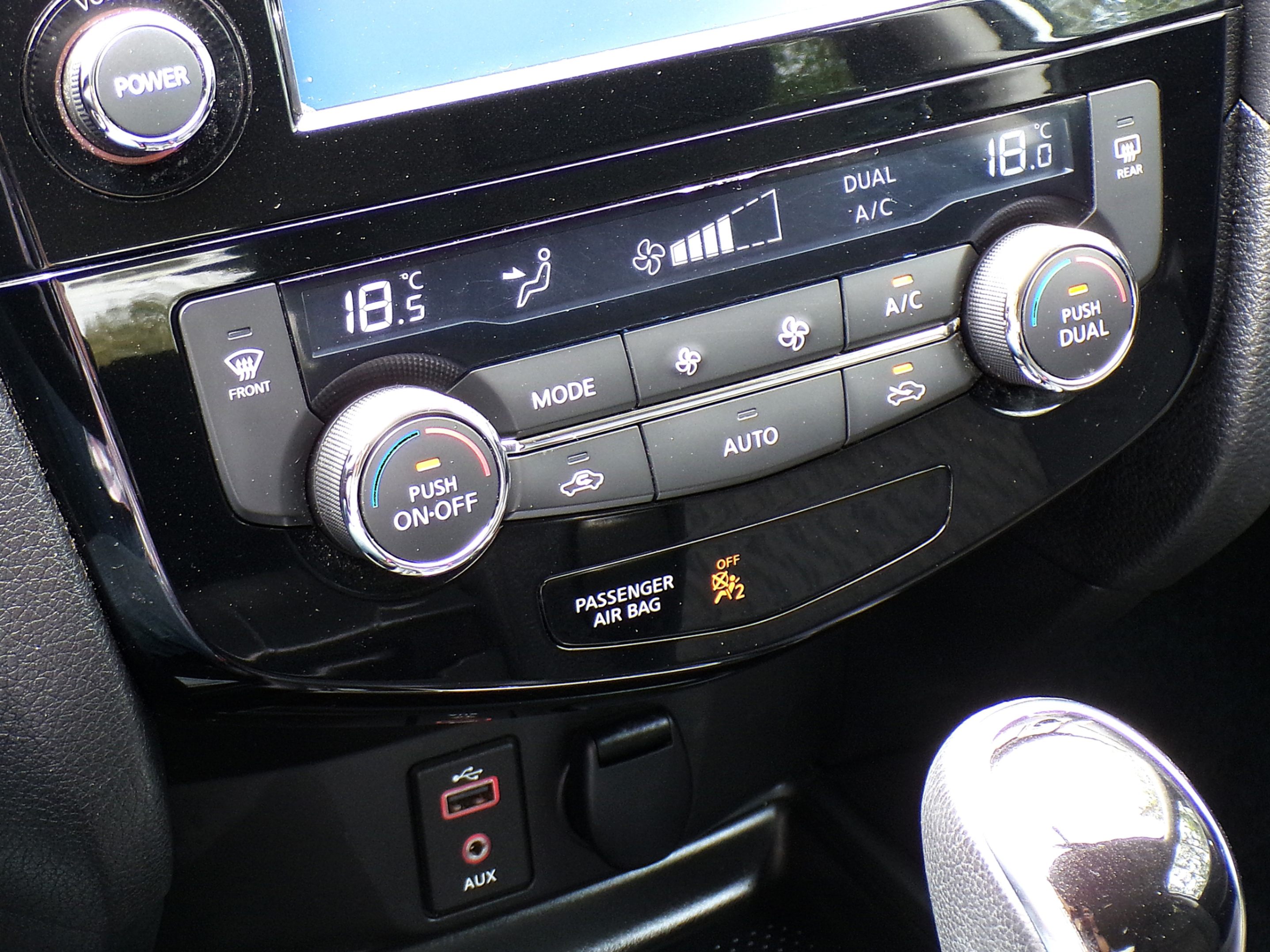 /autogallery/2017-Nissan-Rogue-13417480584078278.jpg
