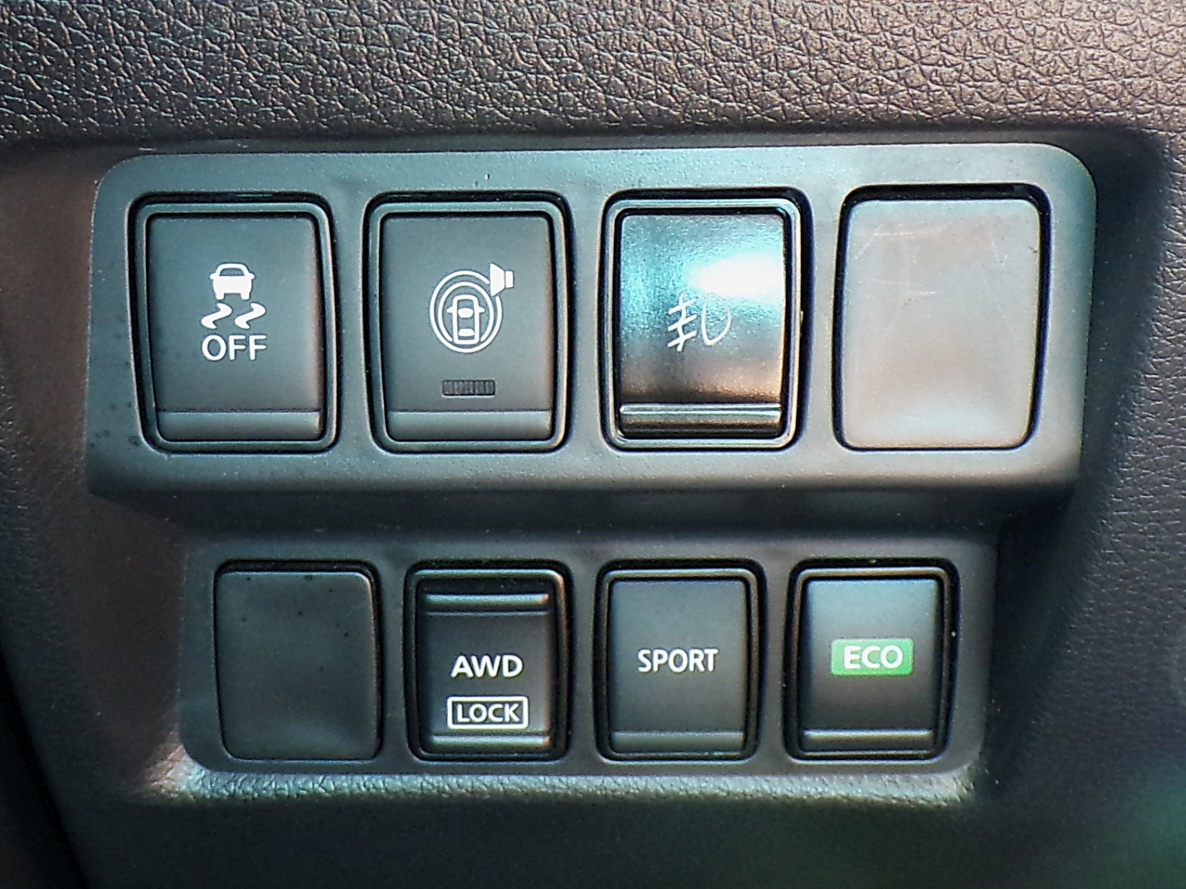 /autogallery/2017-Nissan-Rogue-21576297863889682.jpg