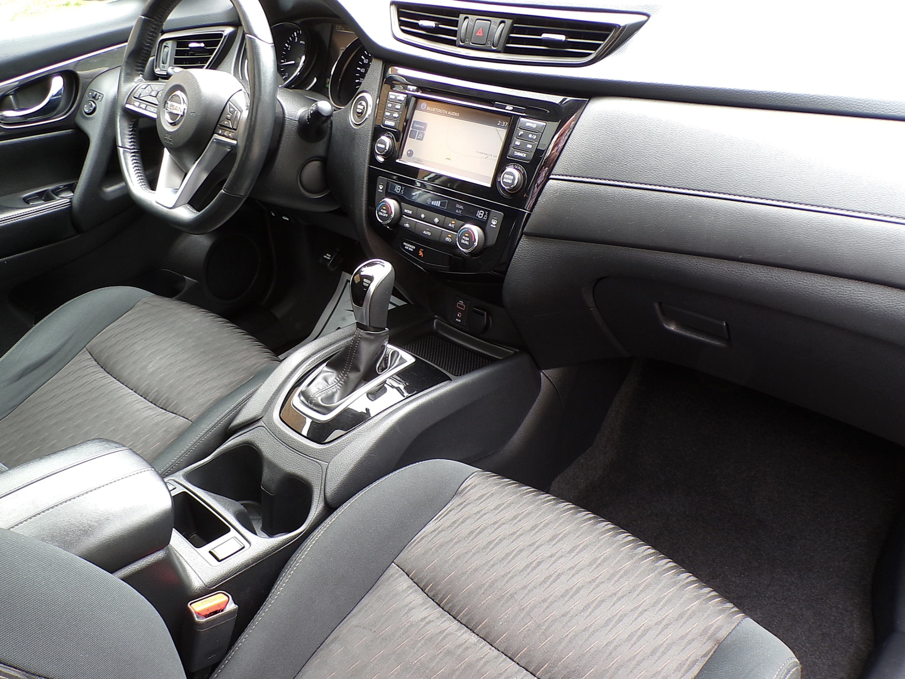 /autogallery/2017-Nissan-Rogue-9429672158035007.jpg
