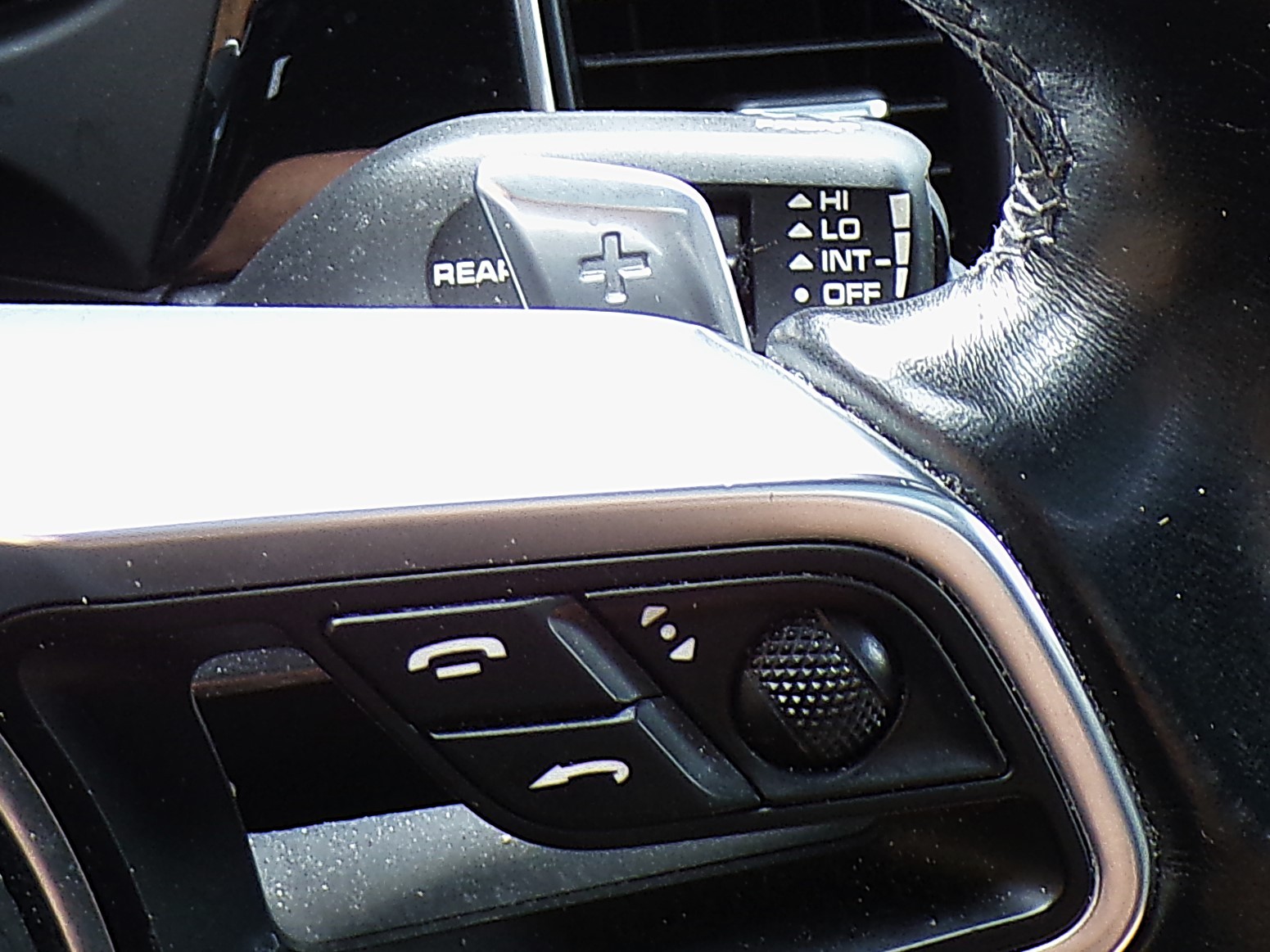 /autogallery/2017-Porsche-Macan-2058086353059545.jpg
