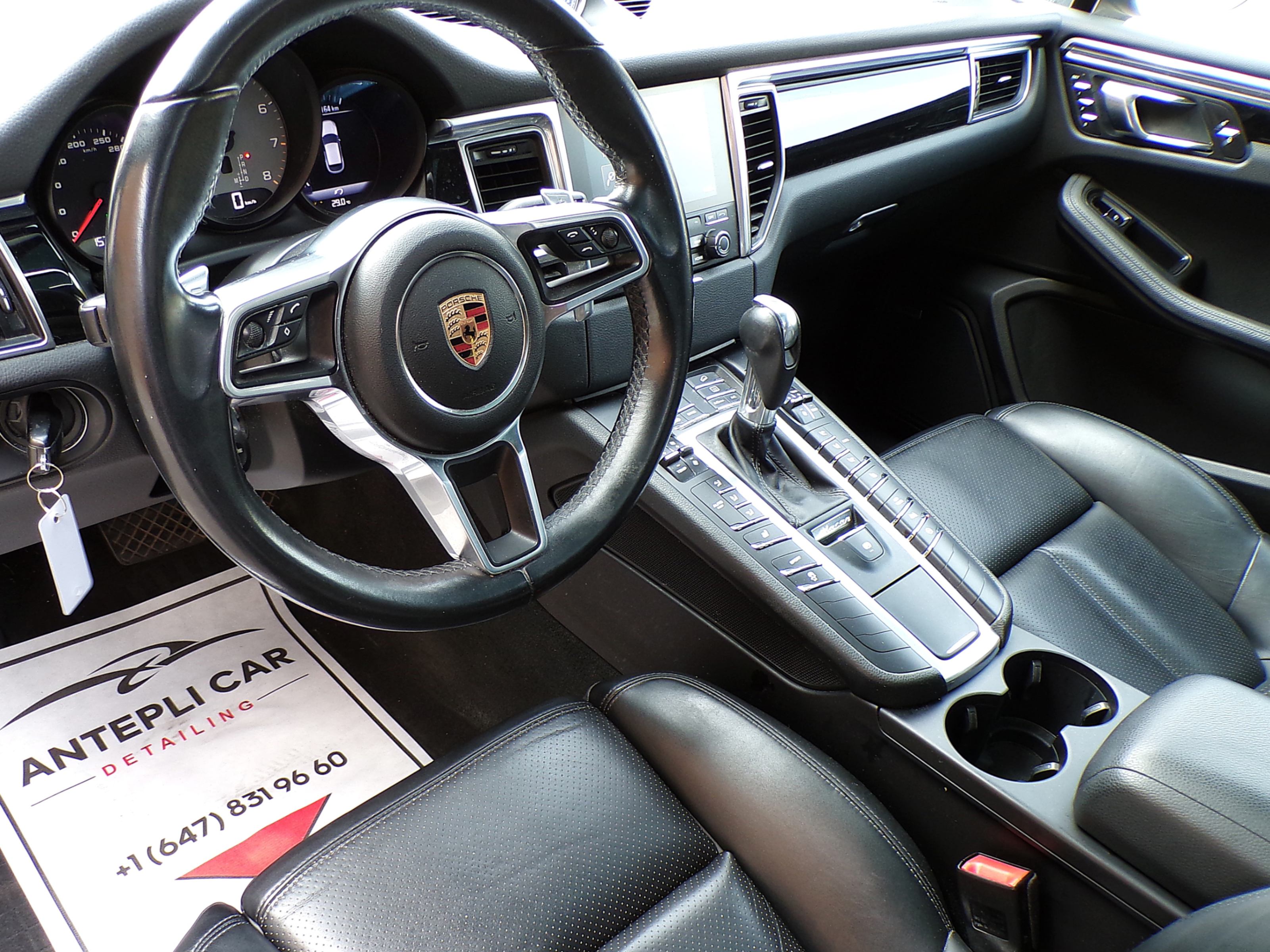 /autogallery/2017-Porsche-Macan-4693605058782091.jpg