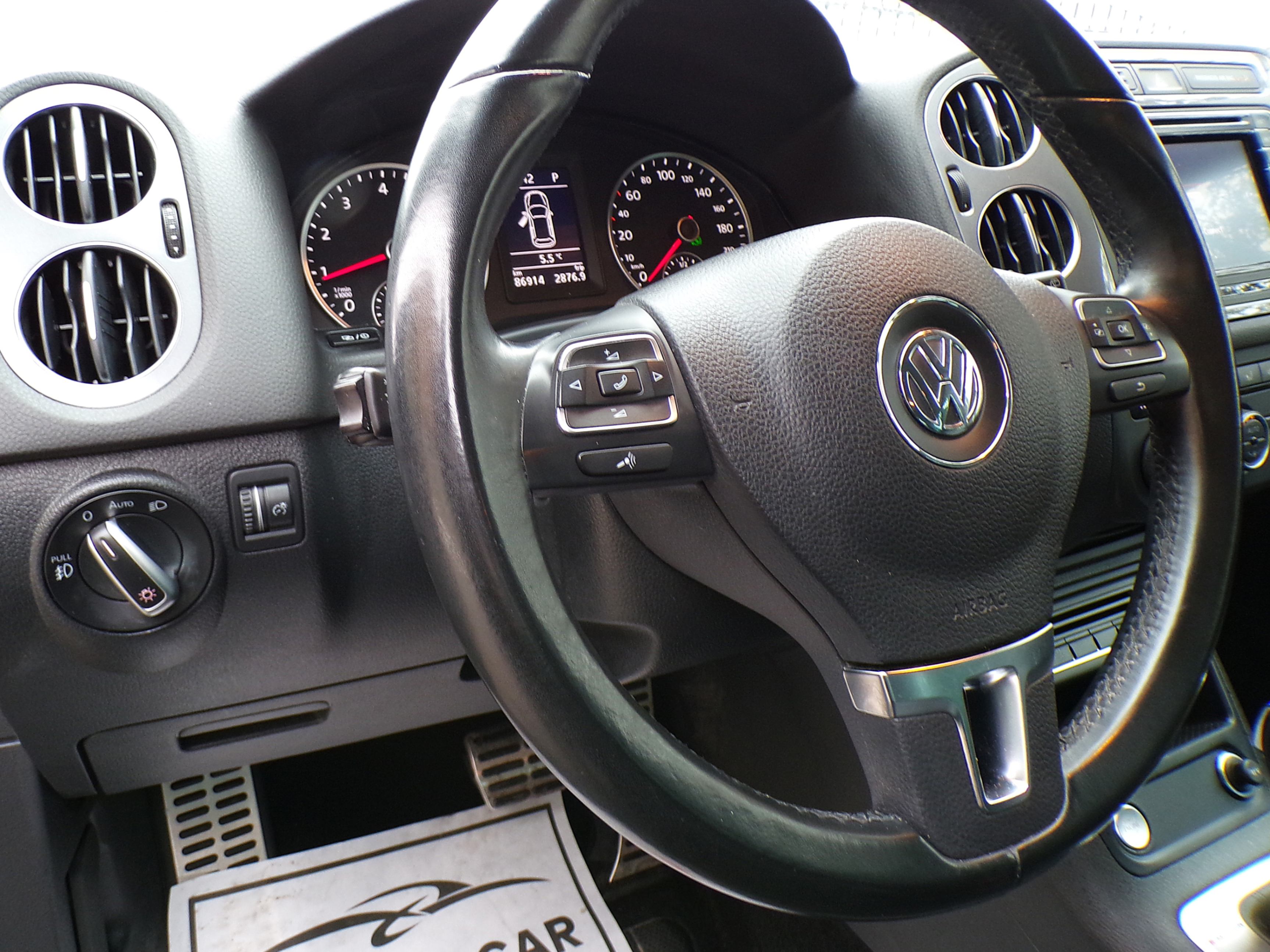 /autogallery/2017-Volkswagen-Tiguan-3457077893899638.jpg